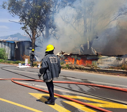 #PODCAST Reservoir Hills residents assist affected families after a massive fire at the Quarry Road informal settlement yesterday #sabcnews episode artwork