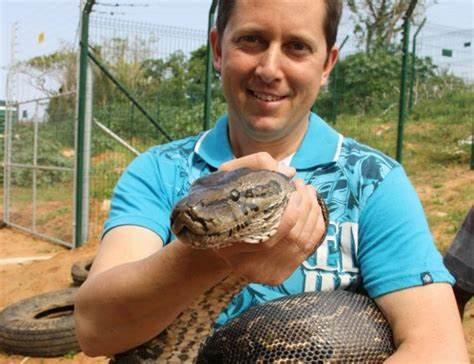 #PODCAST Jason Arnold urges people to keep yards tidy to avoid snakes this summer #sabcnews episode artwork