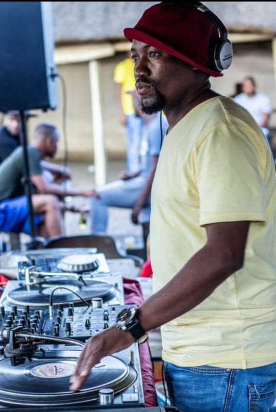 #TheTakeOffMix| #KwaitoMix By DJ SHORT episode artwork
