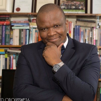 Prof. Thapelo Otlogetswe ka tshomarelo ya dipuo mo nakong ya "digital age" episode artwork