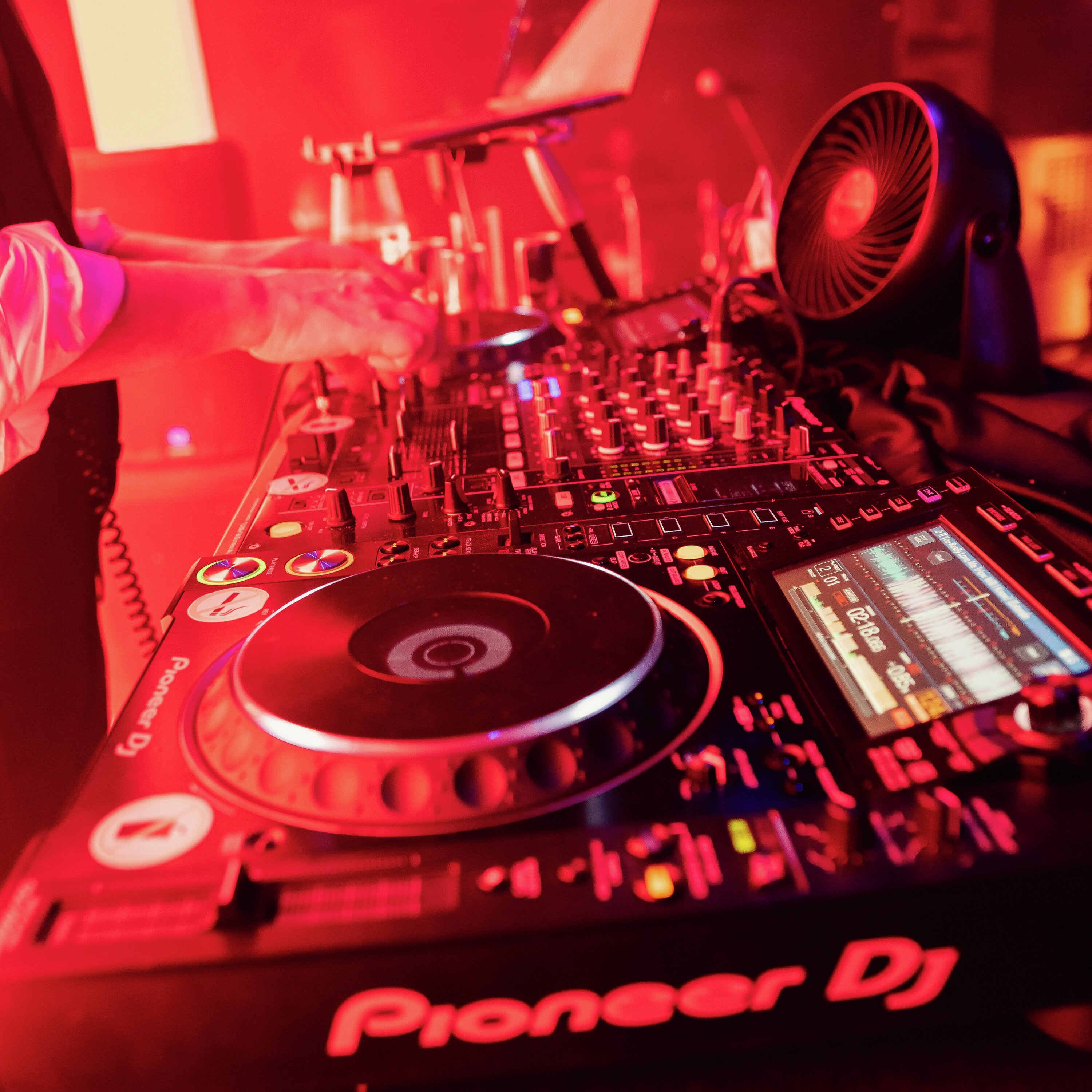 Inside The Booth: Good Hope FM's, DJ Masoodah, Talks All Things Getting Into The DJ Scene, Her Top Tracks To Play & How Social Media Played A Significant Role In Her Career episode artwork