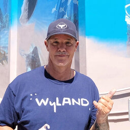 RENOWNED ARTIST WYLAND SITS DOWN WITH THE KEYS WEEKLY PODCAST