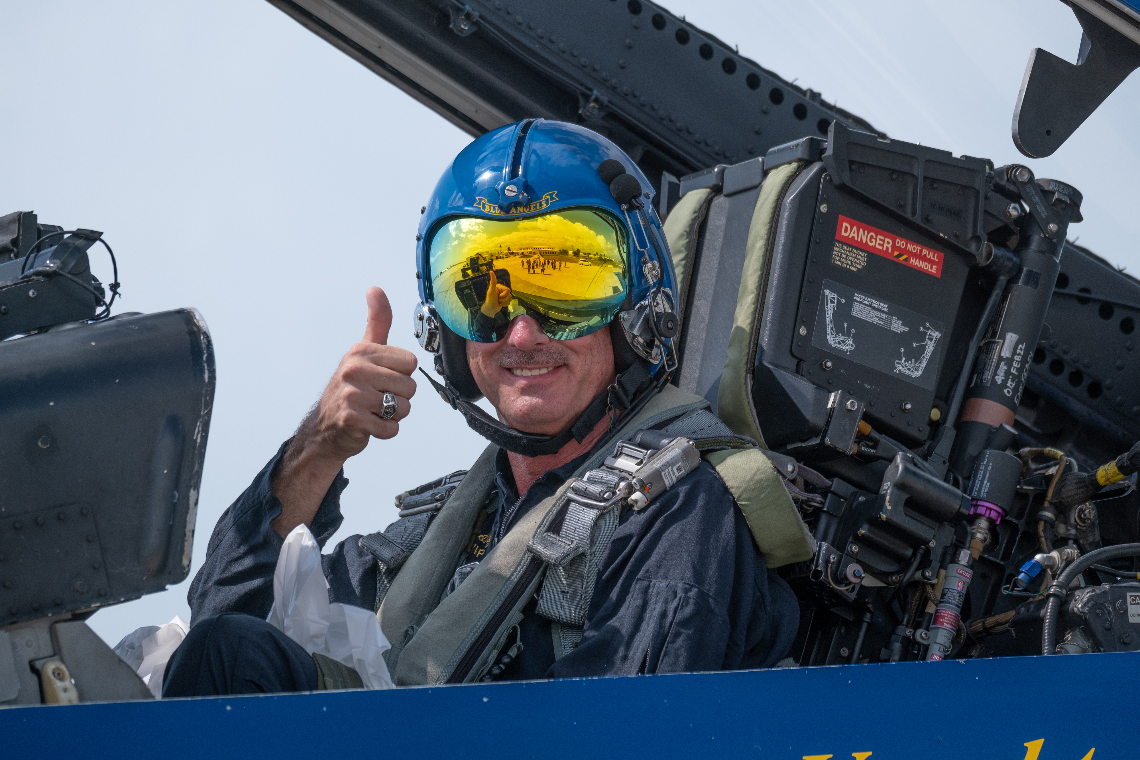 FIND OUT WHAT IT'S LIKE TO FLY WITH THE BLUE ANGELS ....