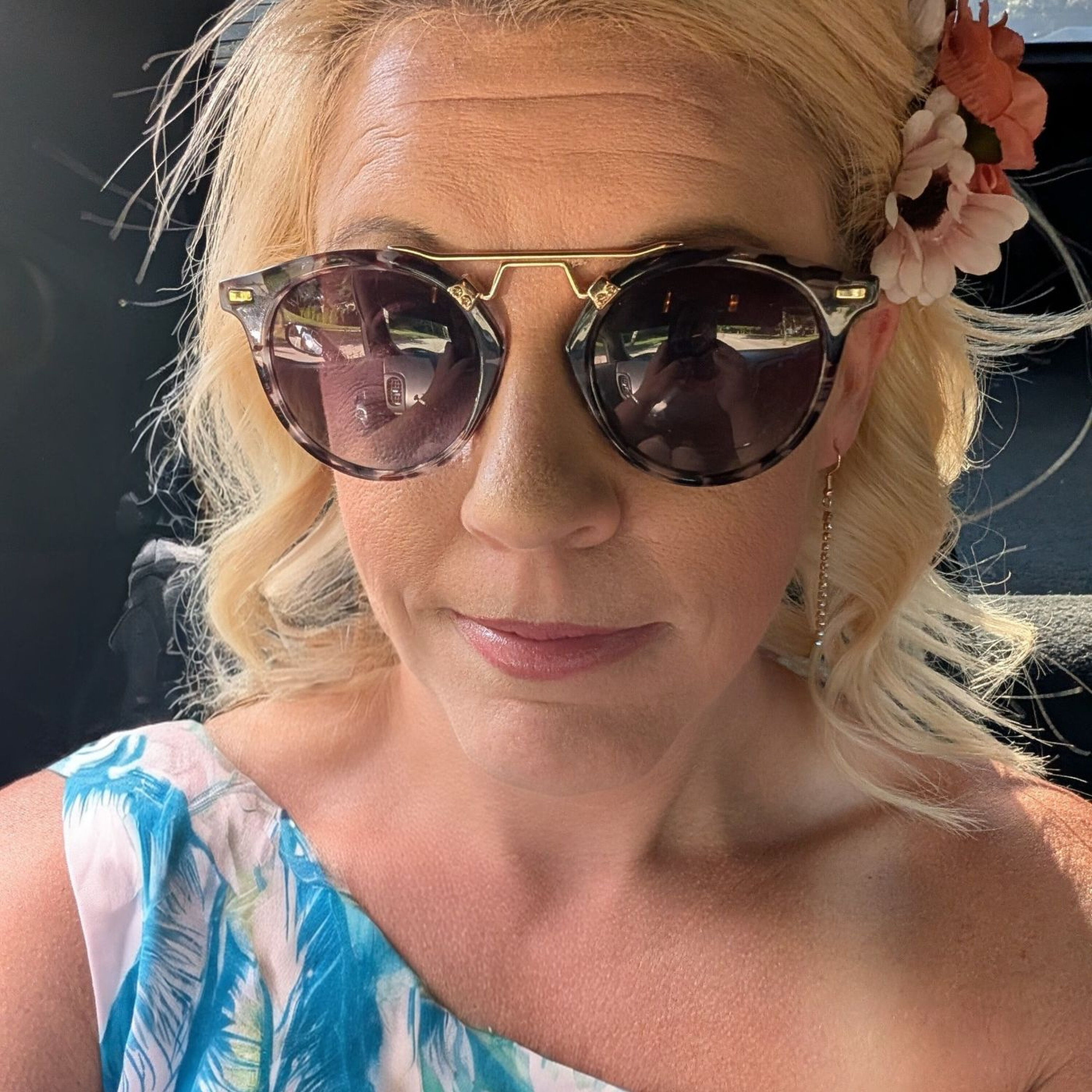 EPISODE 54: Welcome #Ladyboss Missy Miller, Assistant Director Monona Parks & Recreation, Momager, & Owner of Down Right Exposure, LLC! episode artwork