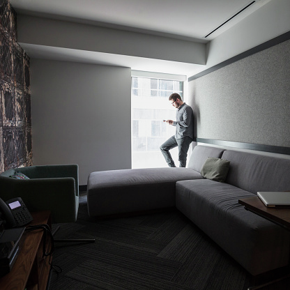 Dear Ellen, My Wife’s BFF Accidentally Sent Me A Provocative Photo