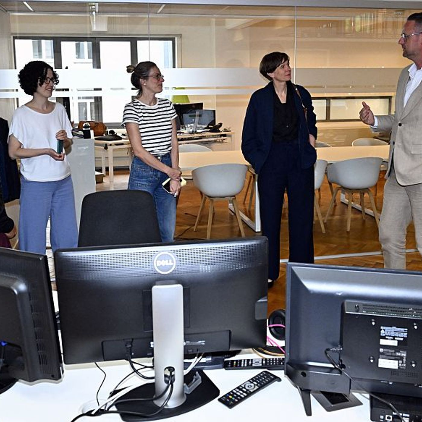 Maria's Boss Is Divorcing And Placing Her In A Tough Spot, Risk Her Job Or Not?