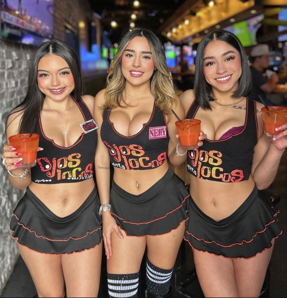 Roberto says it’s just beers, and the game… his fiancée says NO on Ojos Locos