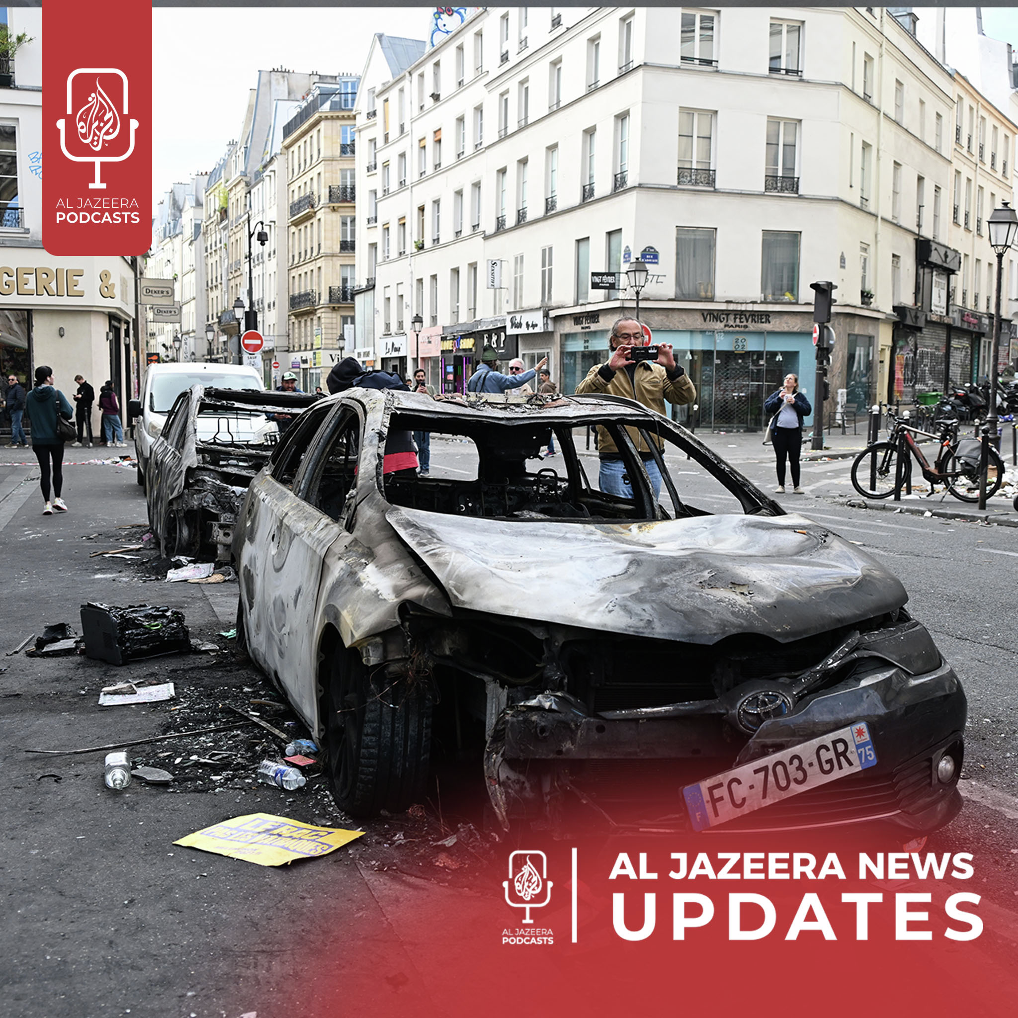 Protest damage across France, St Petersburg strikes