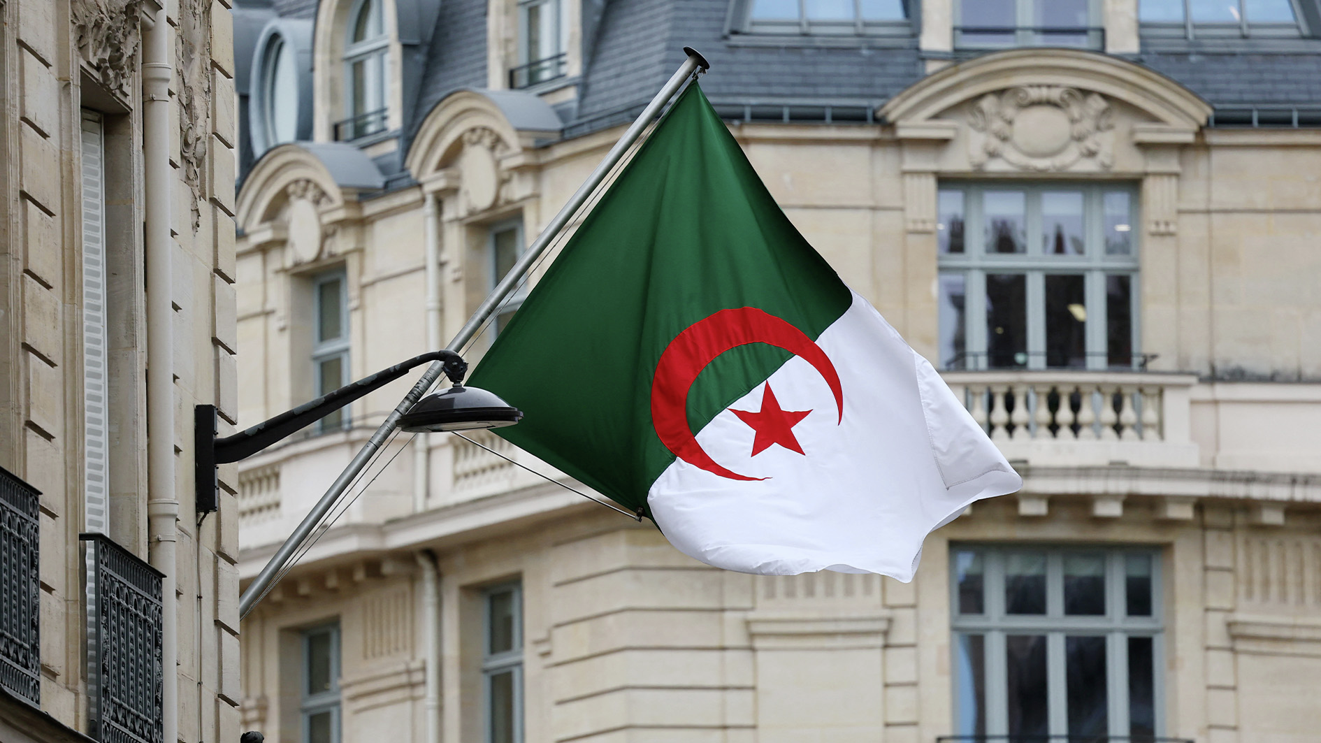 Algeria bill seeks to criminalise era of French colonial rule