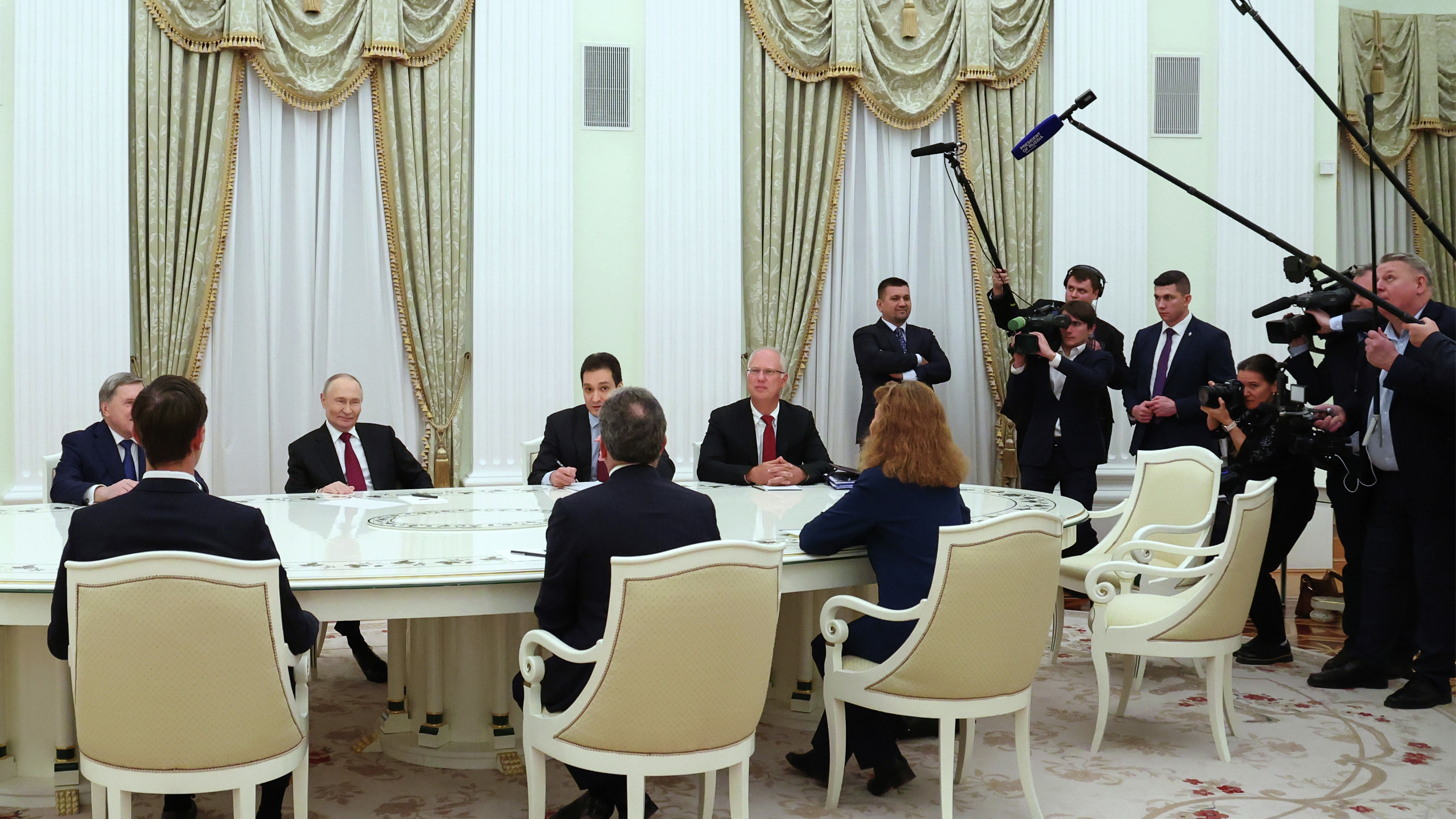 Putin meets with Witkoff, Kushner to discuss Ukraine peace plan