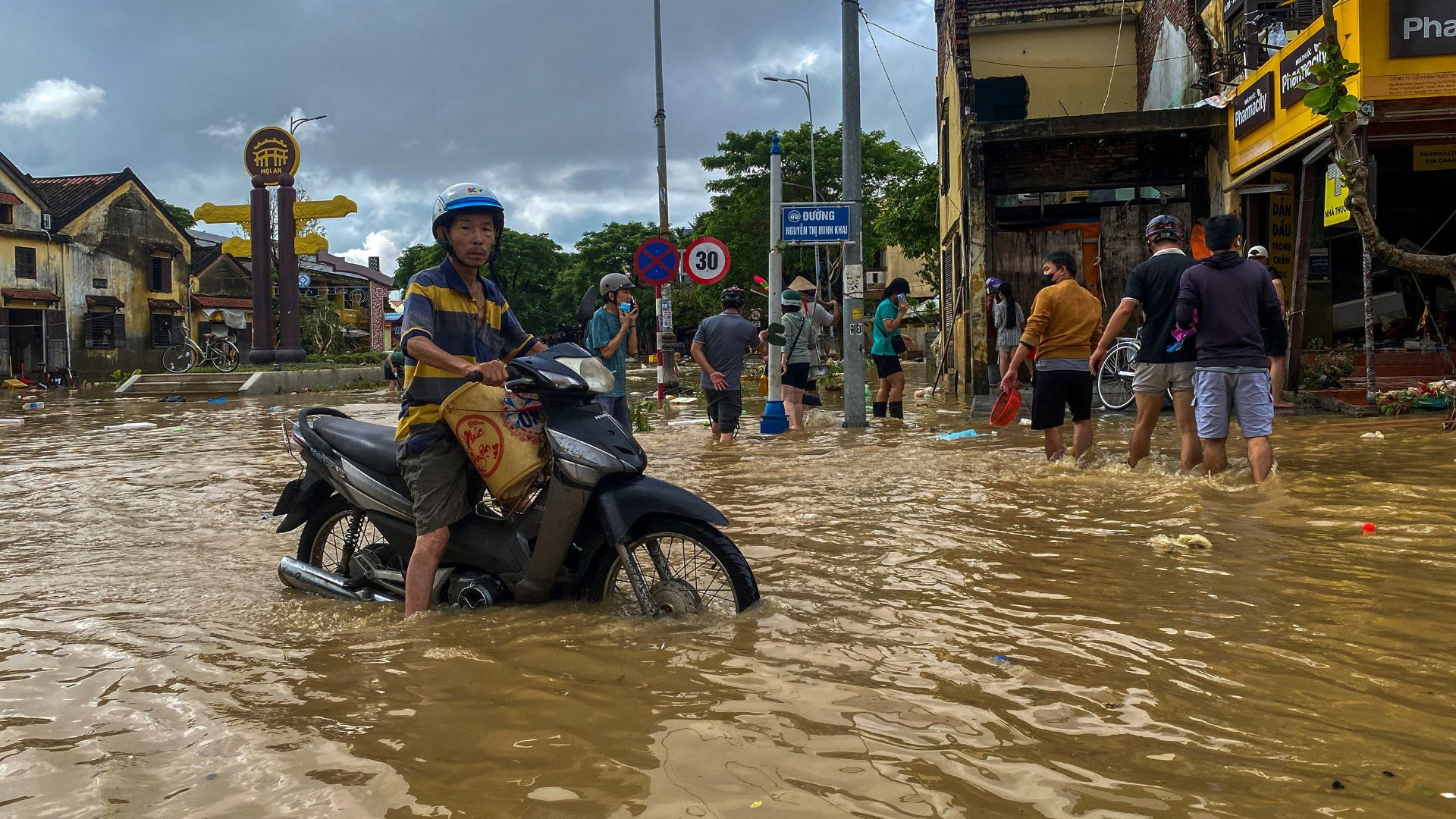 Death toll from Vietnam floods rises to 90, several still missing