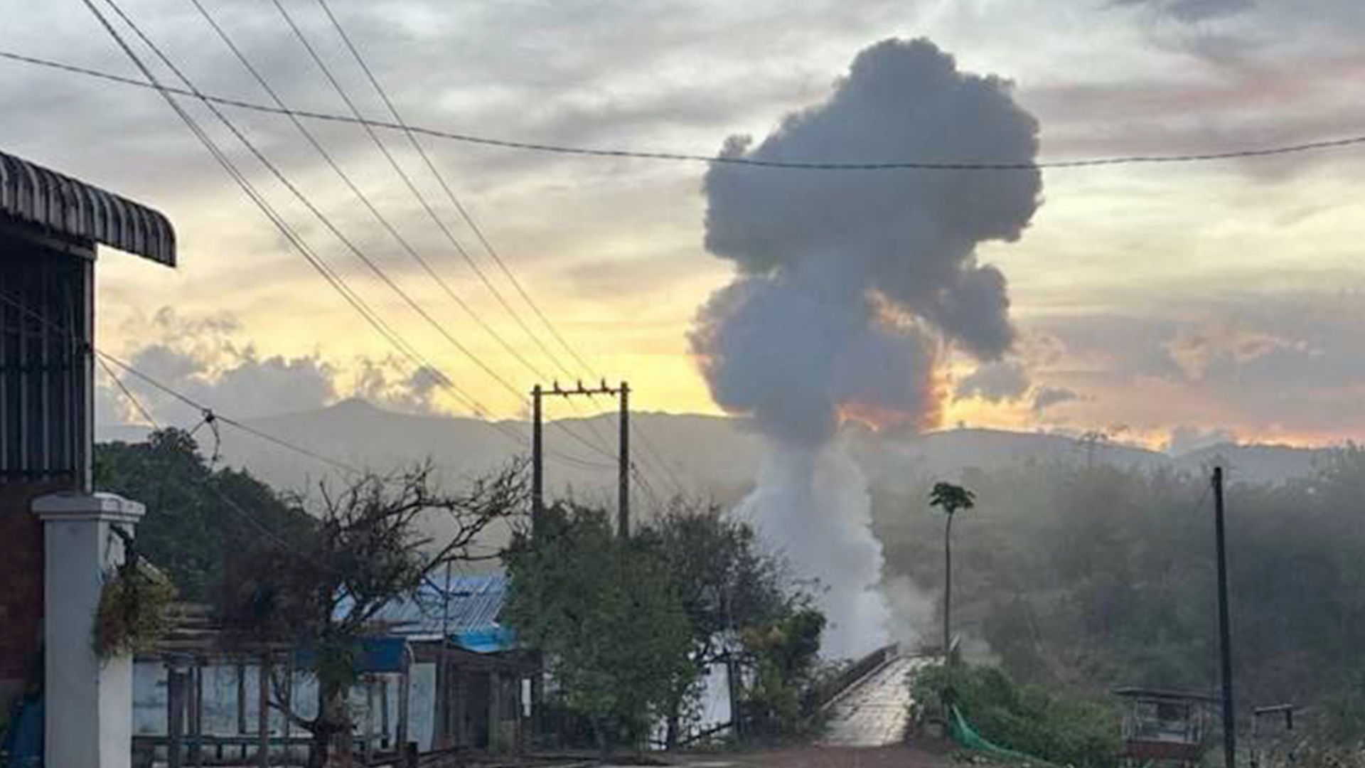 Thailand says no ceasefire with Cambodia, more attacks, despite Trump claim