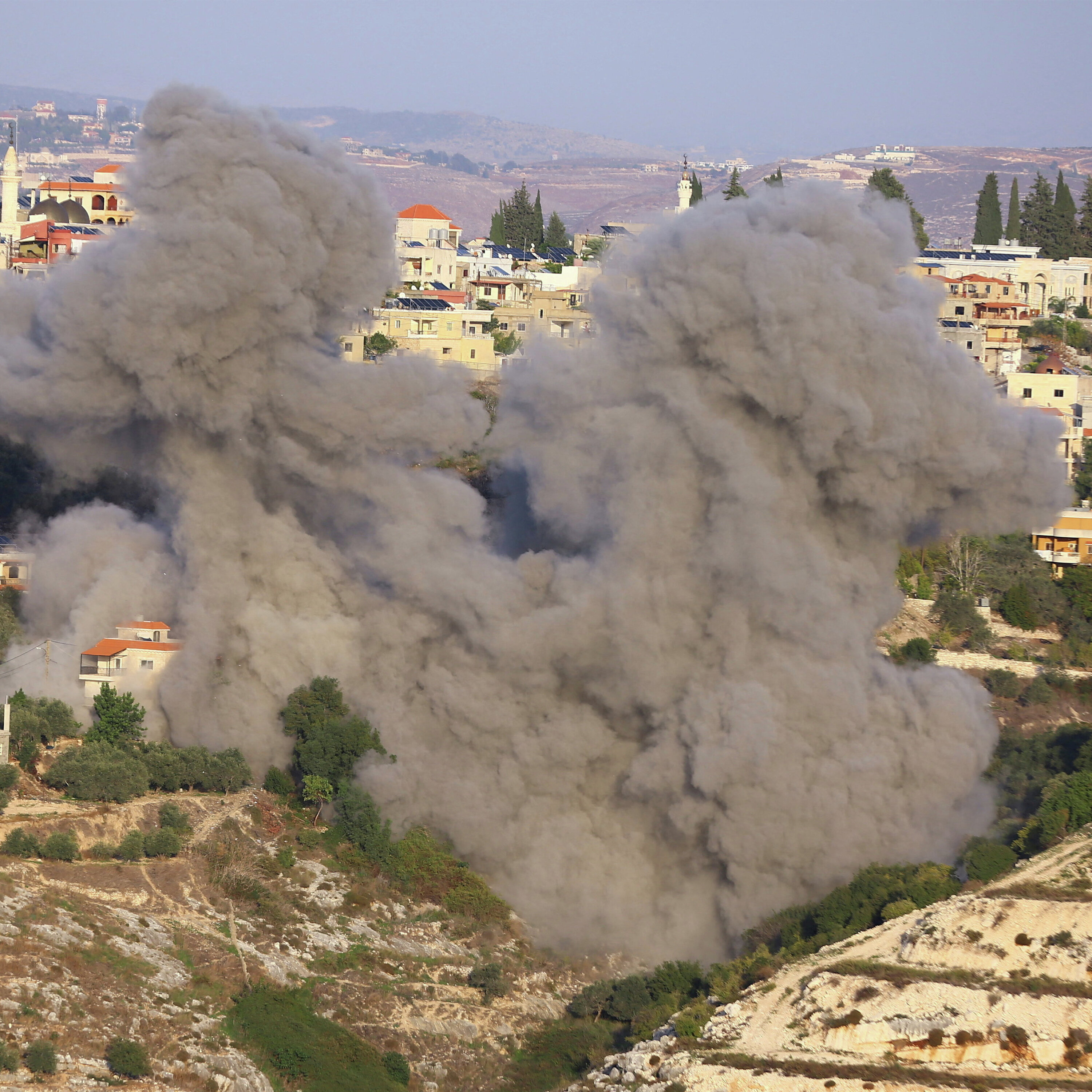 Videos show the moment Israel bombed villages in southern Lebanon Videos show the moment Israel bombed villages in southern Lebanon