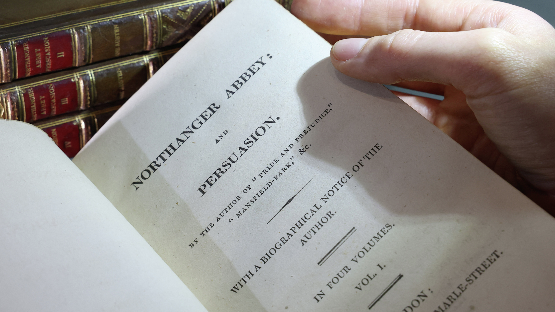 Jane Austen fans celebrate 250th anniversary of her birth