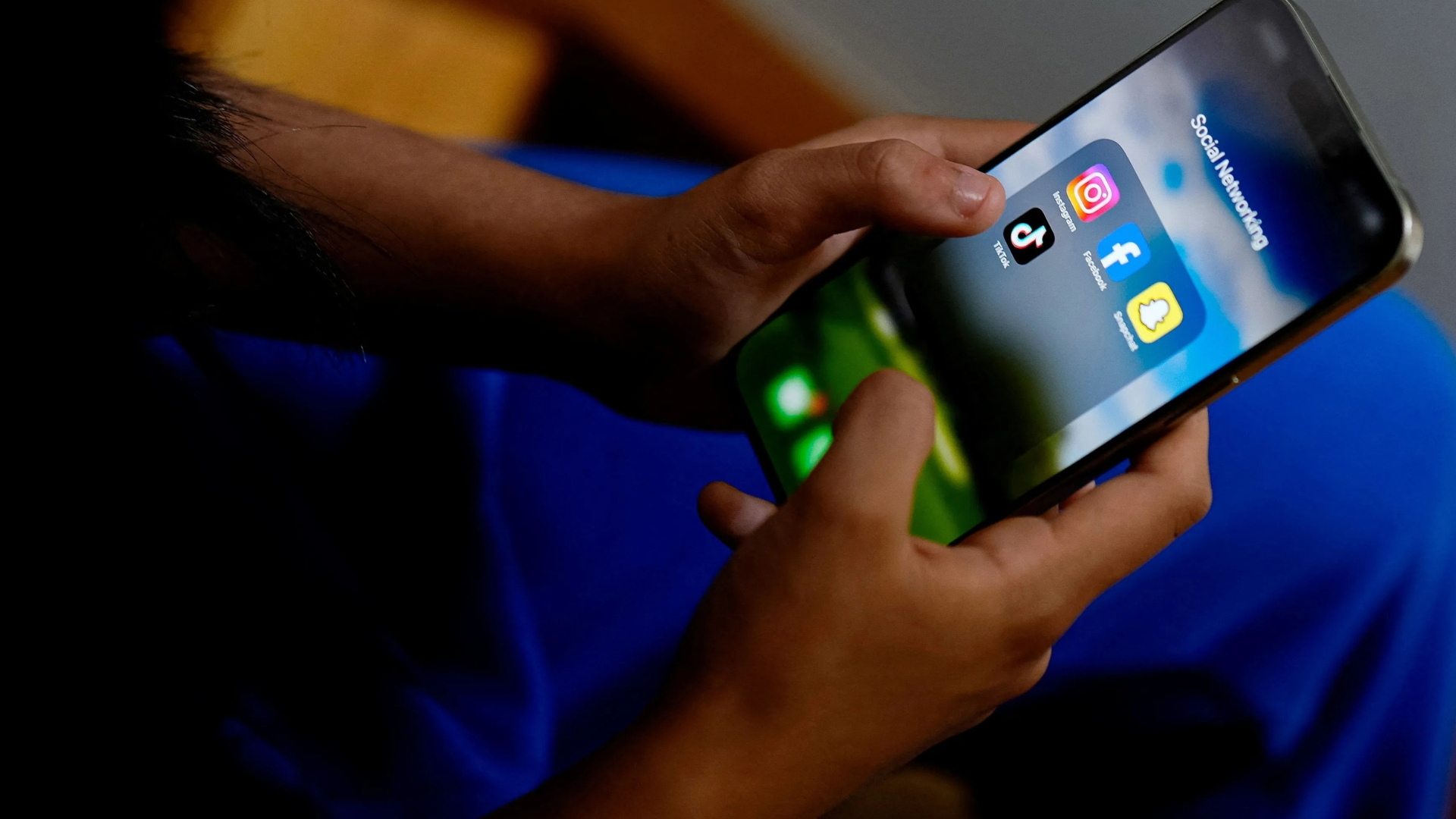 Australia social media ban: Under-16s social media accounts to be taken down