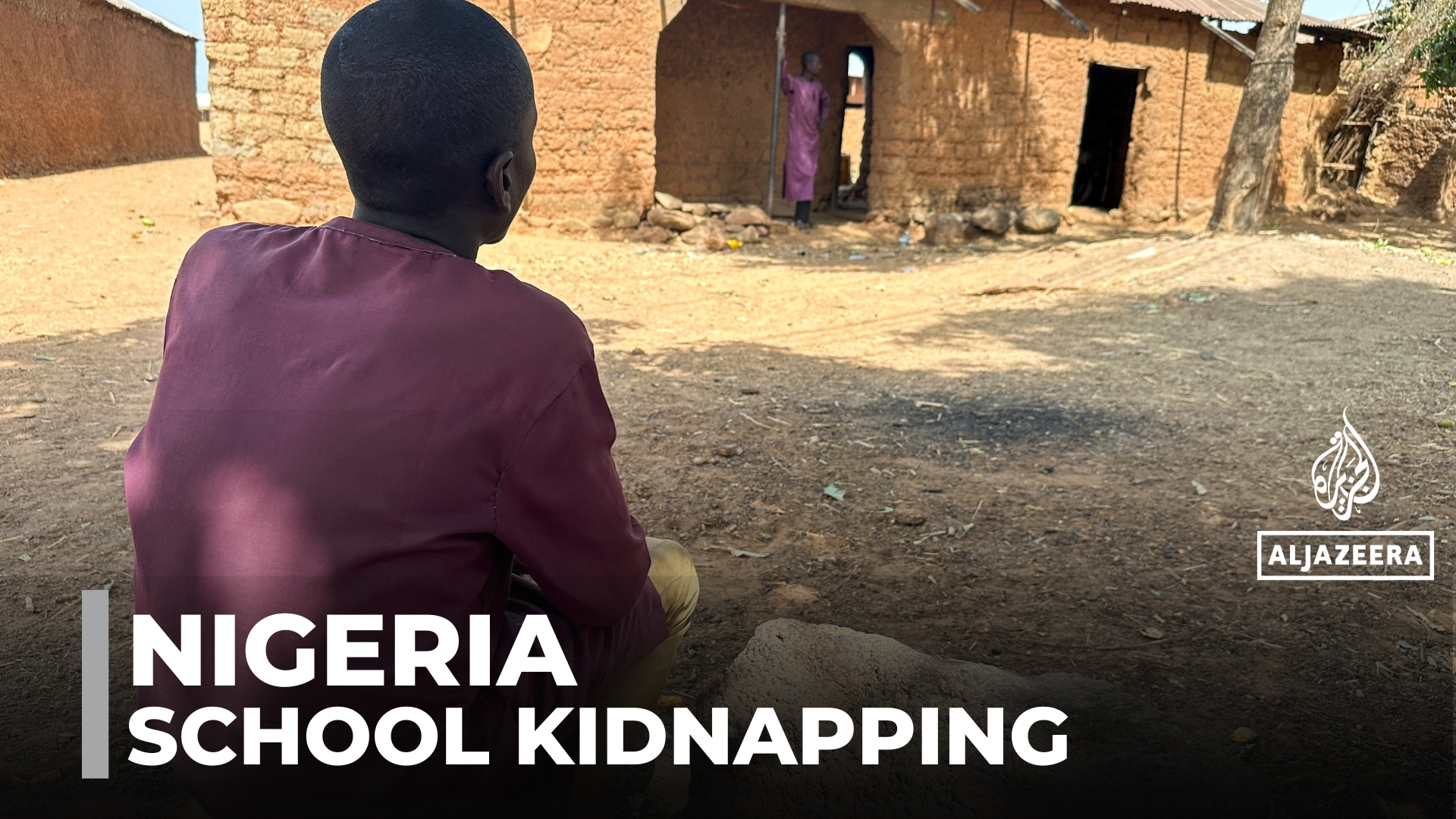 Nigeria school kidnapping: Gunmen abduct more than 300 students & teachers