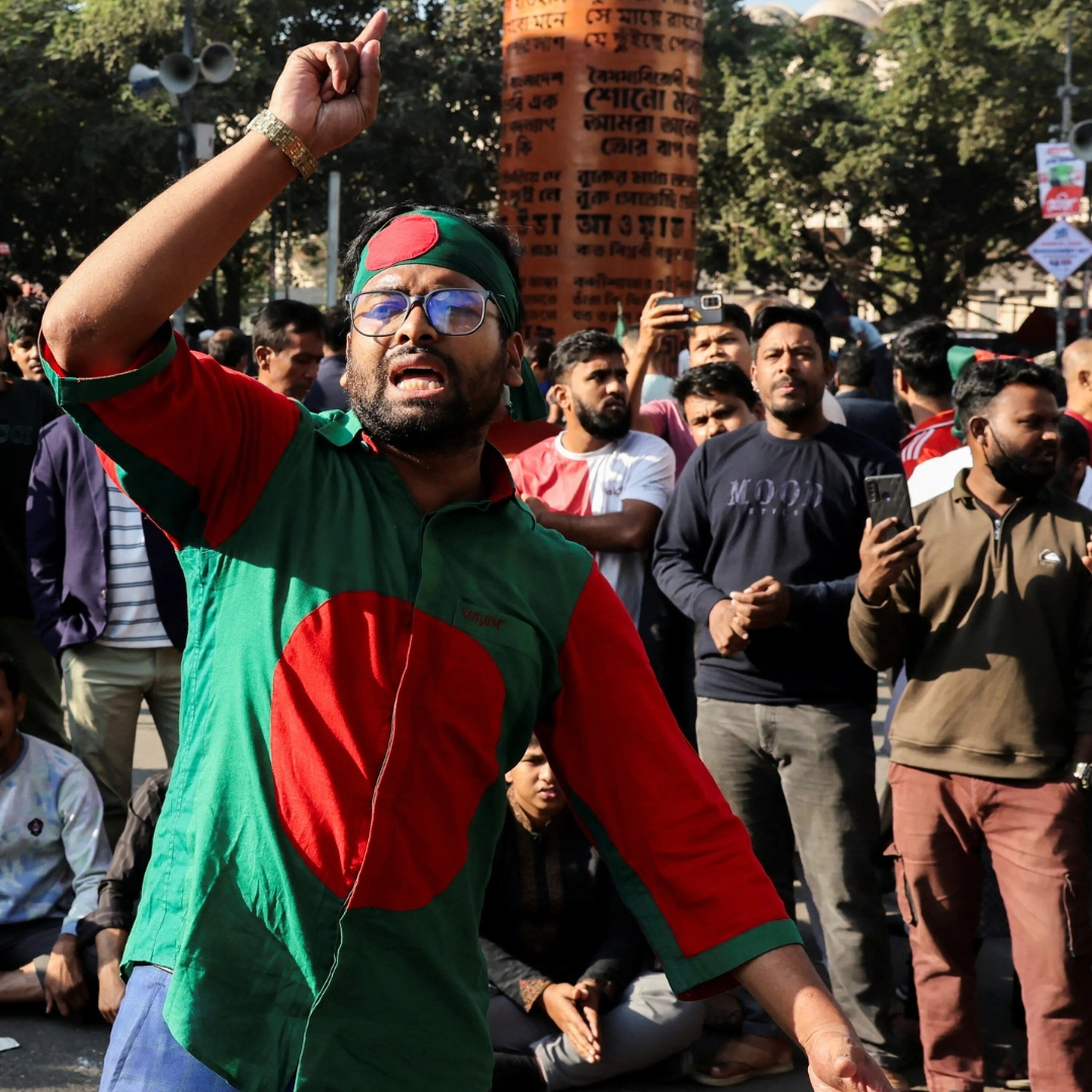 Bangladesh on edge after killing of 2024 uprising activist triggers unrest Bangladesh on edge after killing of 2024 uprising activist triggers unrest