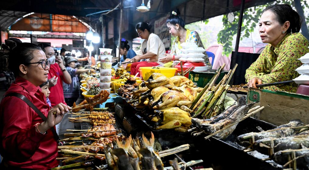 Cambodia fears long-term economic damage as conflict with Thailand continues