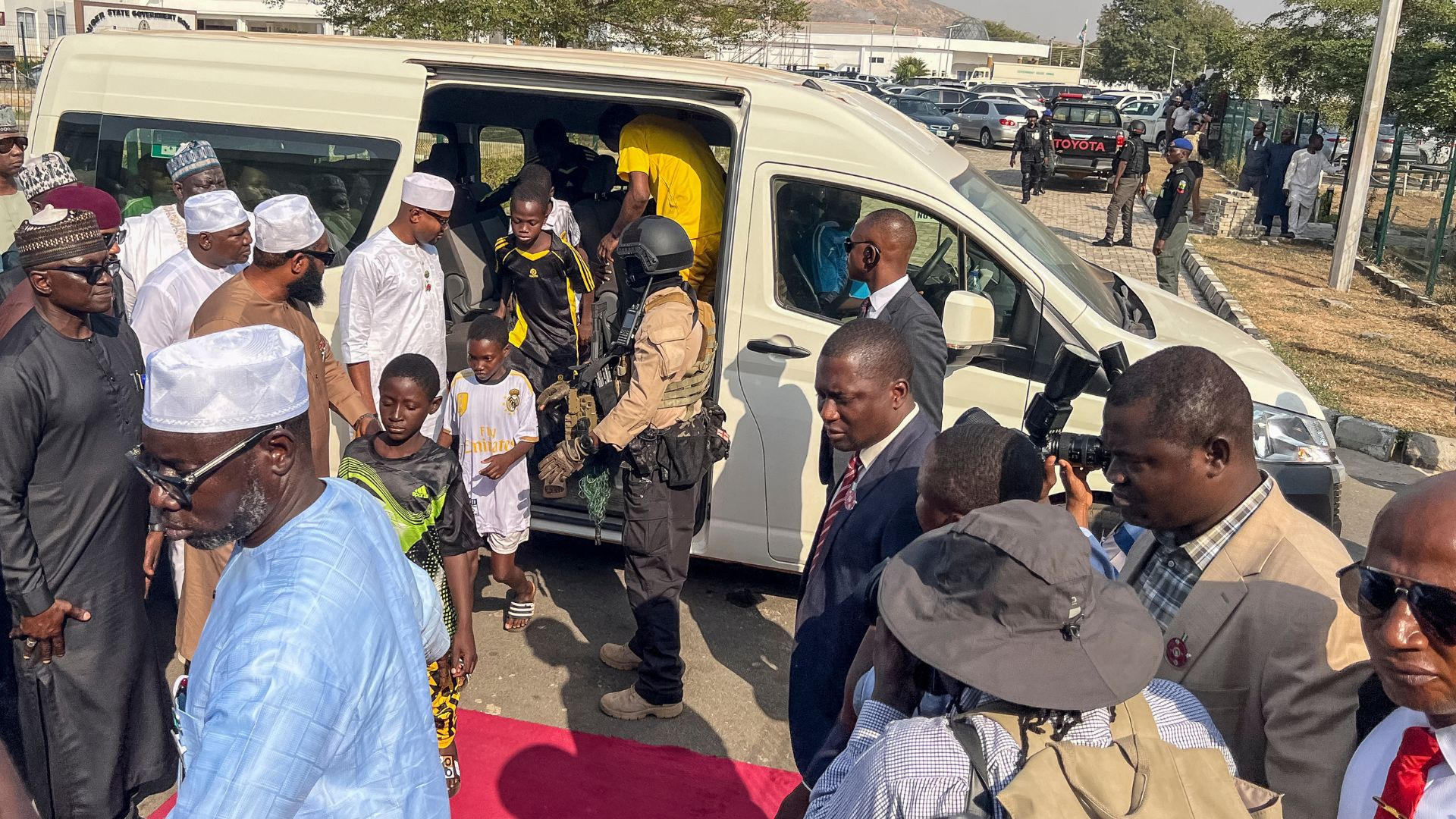 Nigeria says 130 kidnapped Catholic schoolchildren freed