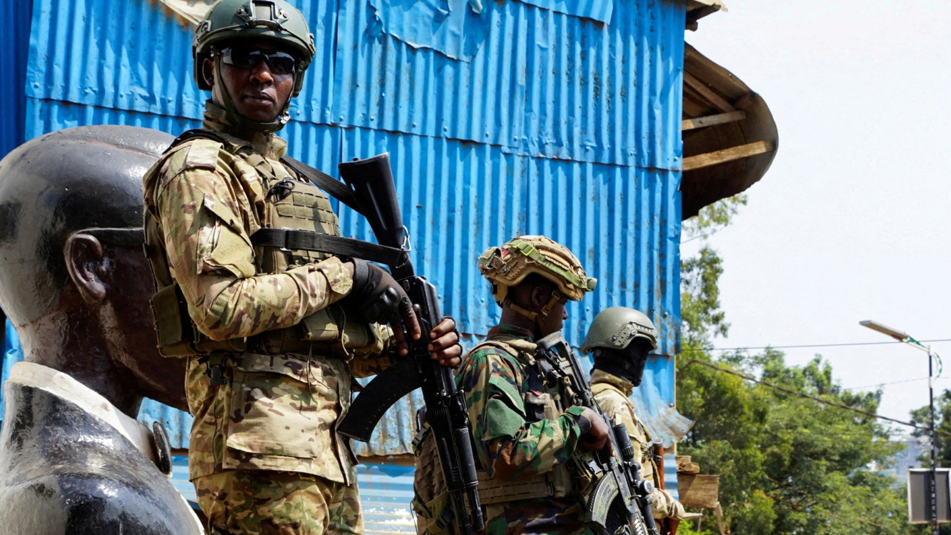 M23 advances in South Kivu: More than 400 civilians killed between Bukavu & Uvira