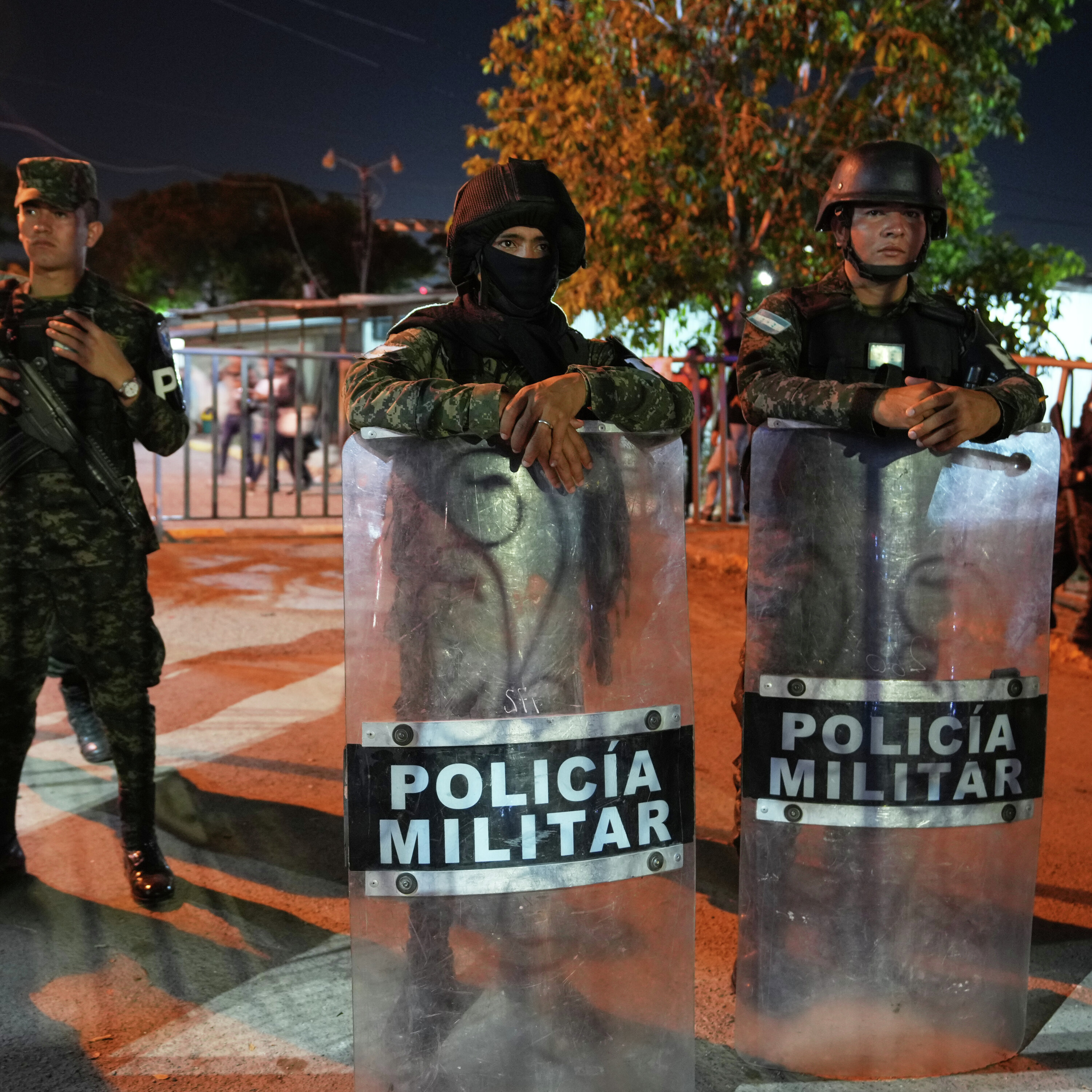 Honduras presidential election: Special recount takes place amid fraud claims Honduras presidential election: Special recount takes place amid fraud claims