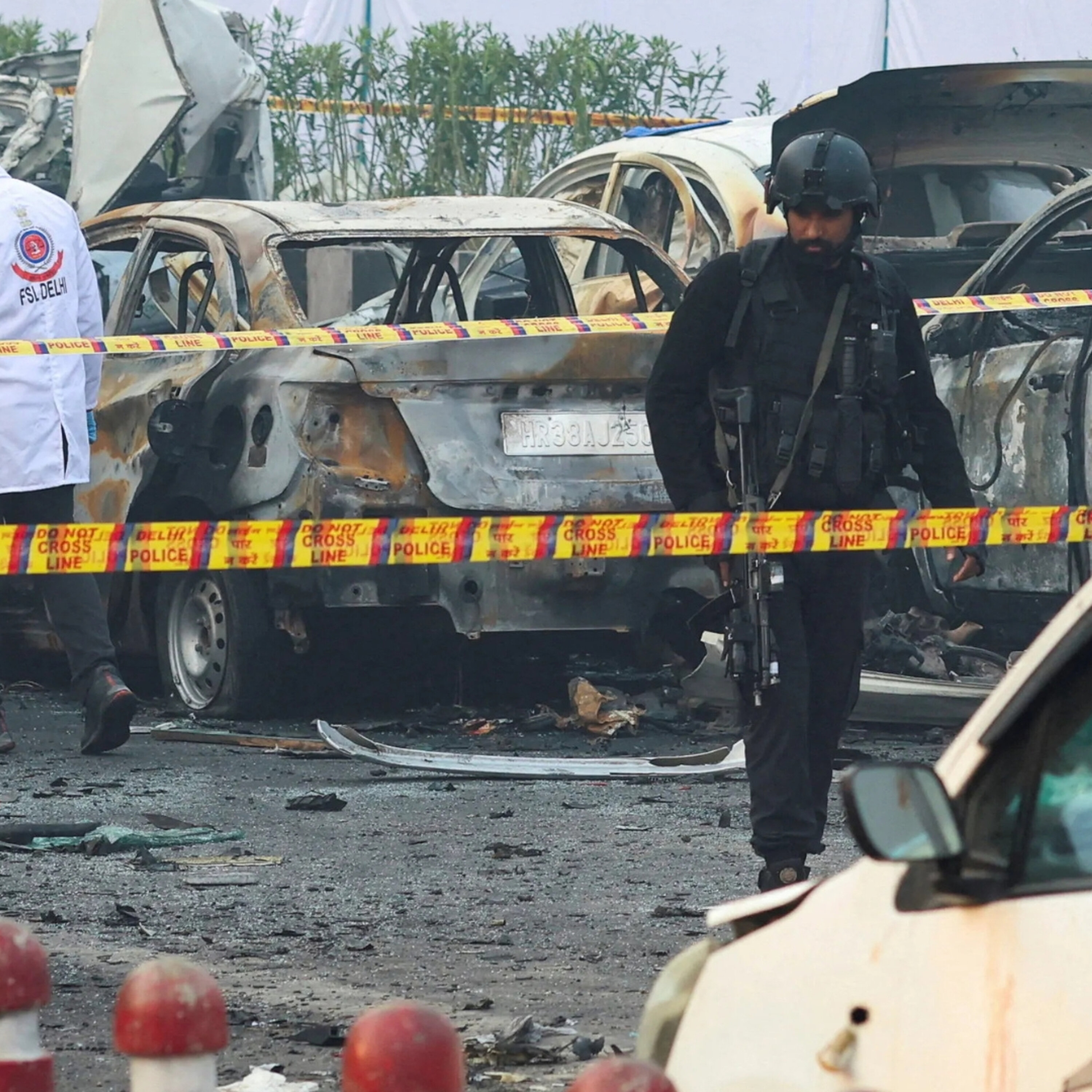 India car explosion: Blast hits congested street in Delhi's old quarter India car explosion: Blast hits congested street in Delhi's old quarter