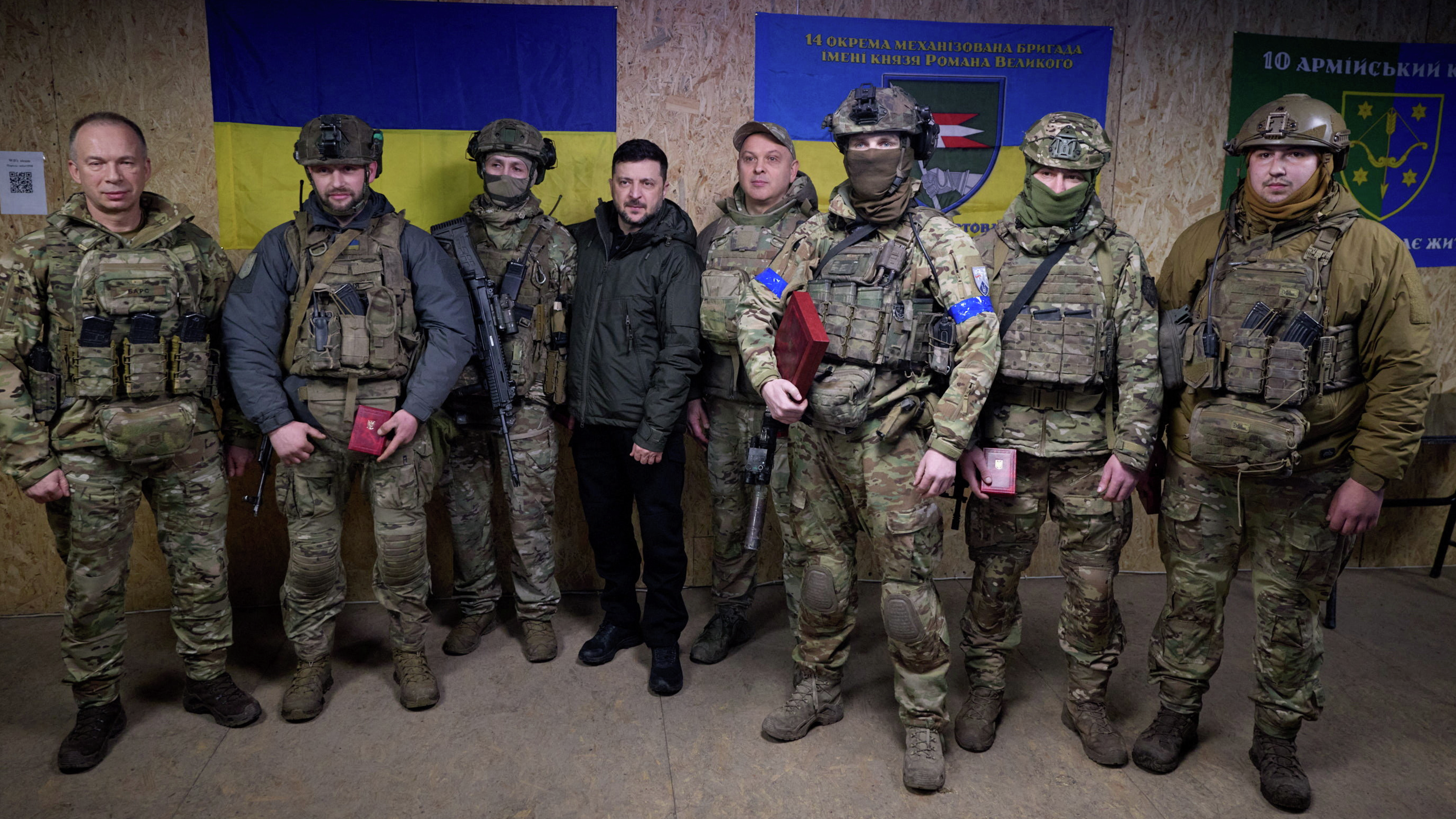 Zelenskyy visits frontlines as Ukraine retakes parts of Kupiansk
