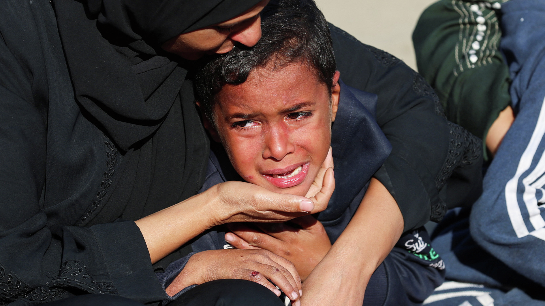 More than 30 killed as Israel breaks Gaza ceasefire again