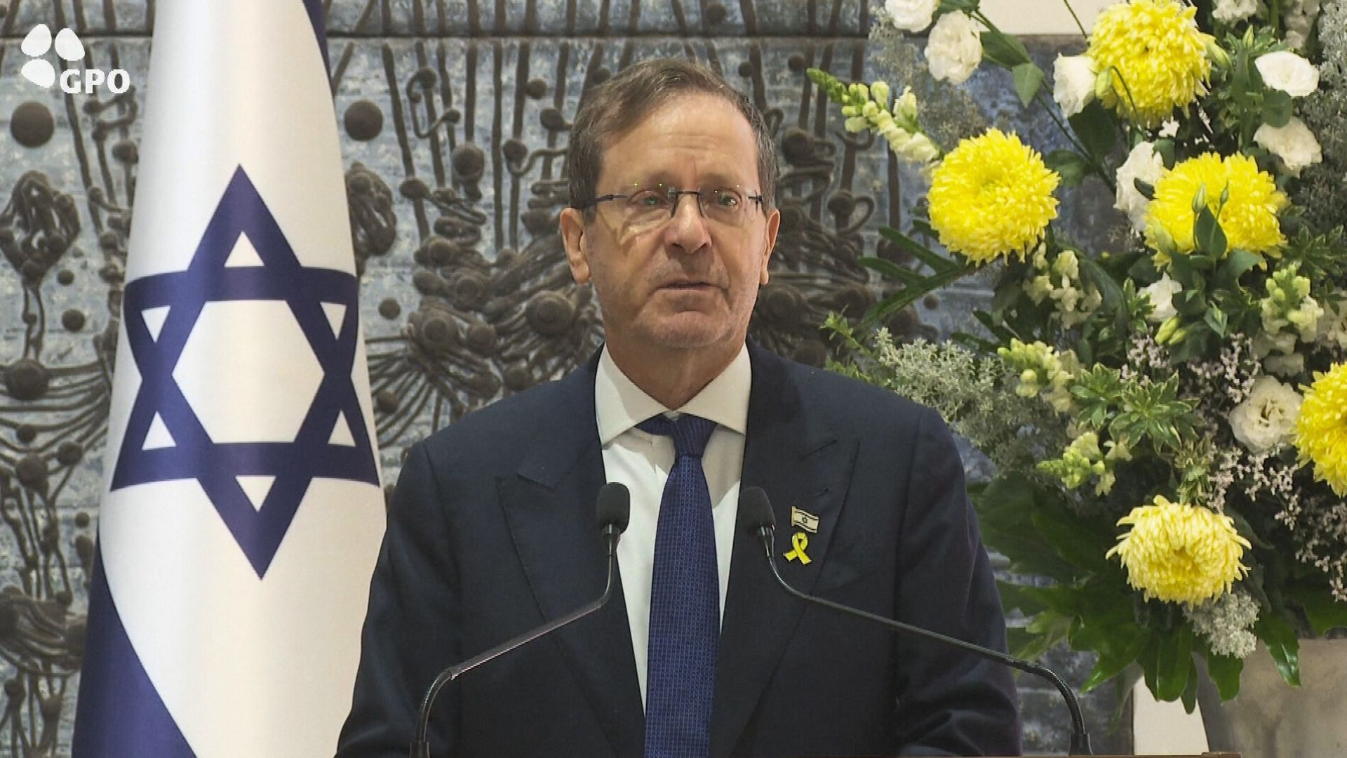 Israel’s president says ‘Jews attacked’ in Sydney; no official information from authorities