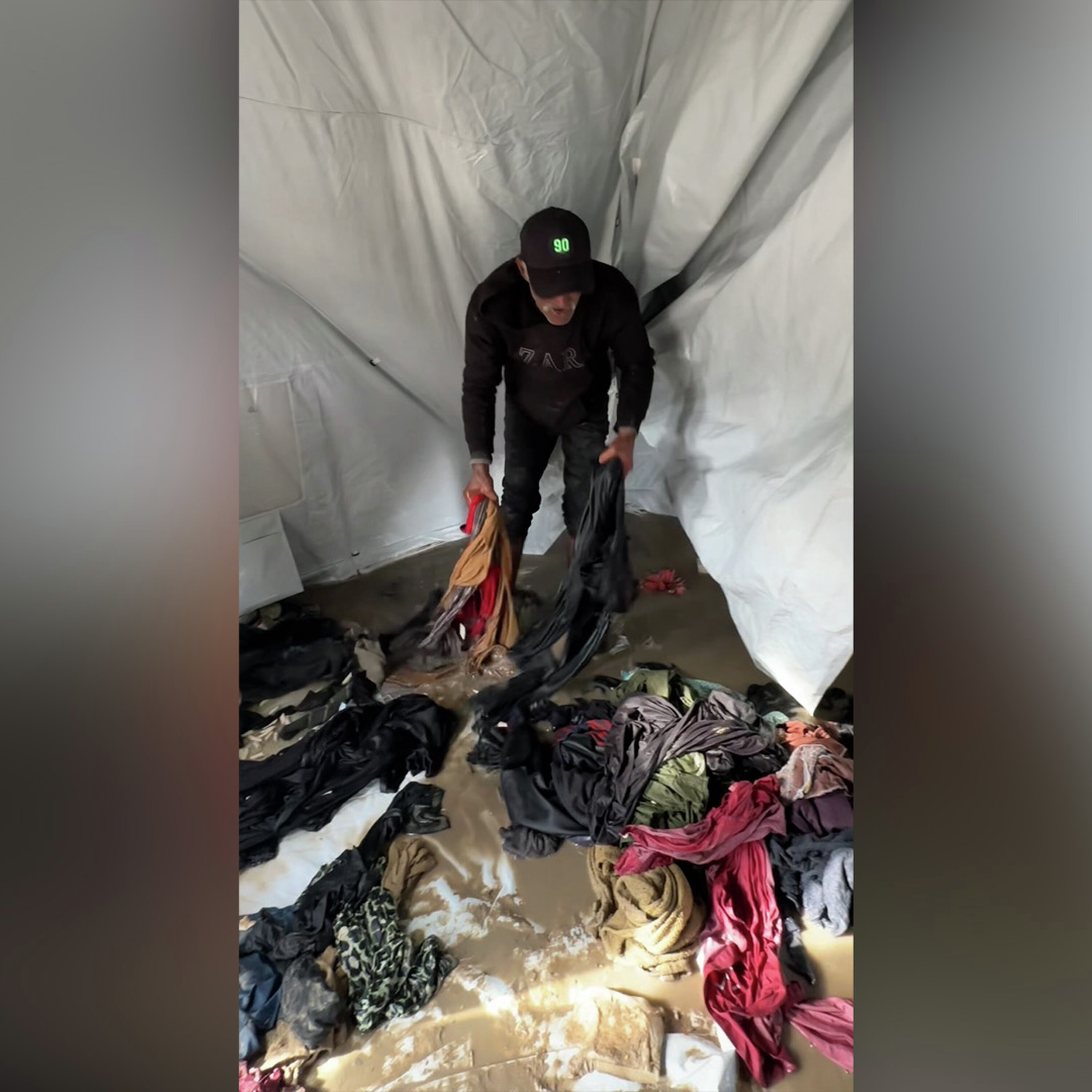 Flooding destroys few remaining possessions of Palestinians in Gaza Flooding destroys few remaining possessions of Palestinians in Gaza