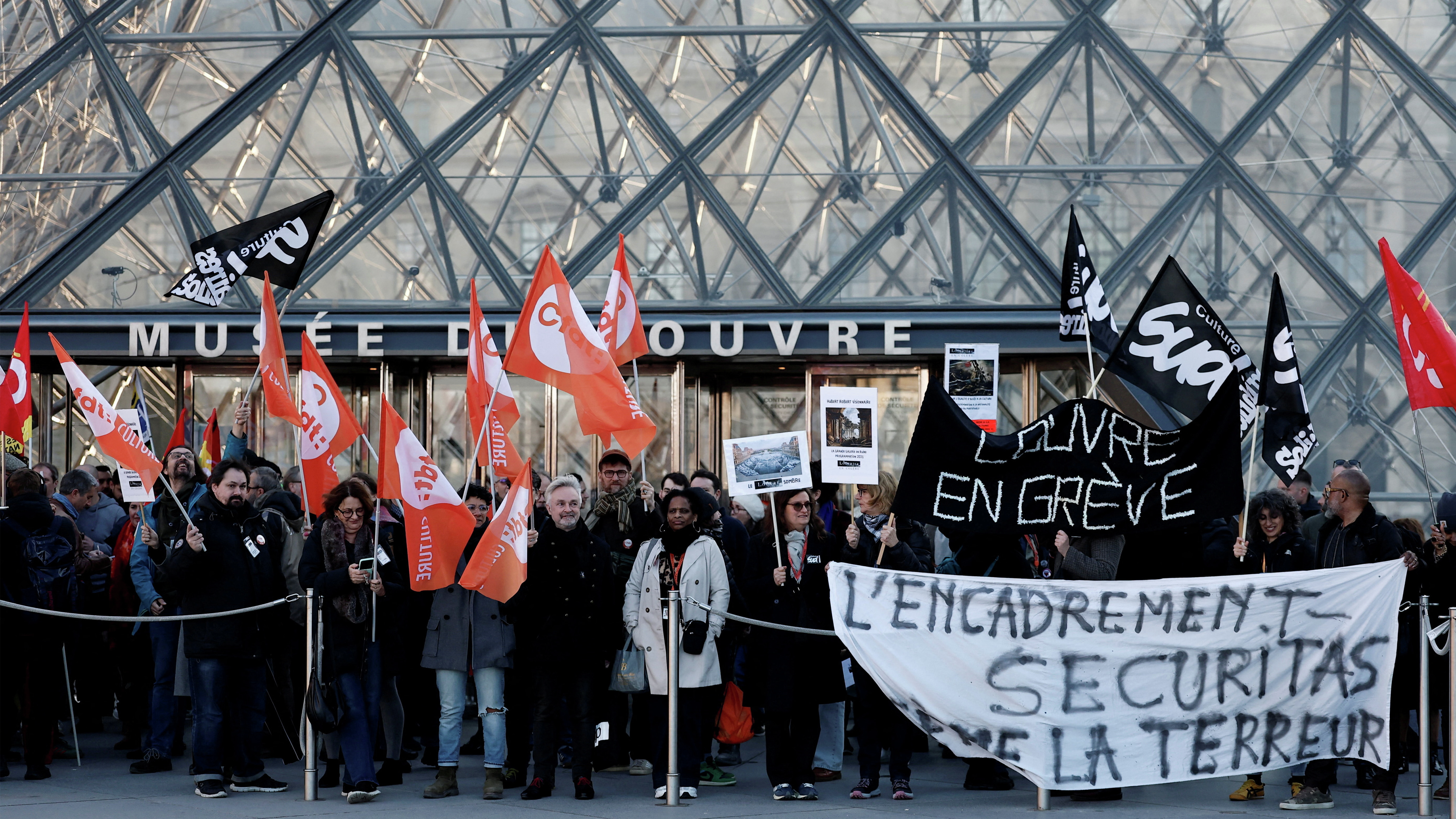 Louvre shut down as museum staff stage strike over working conditions