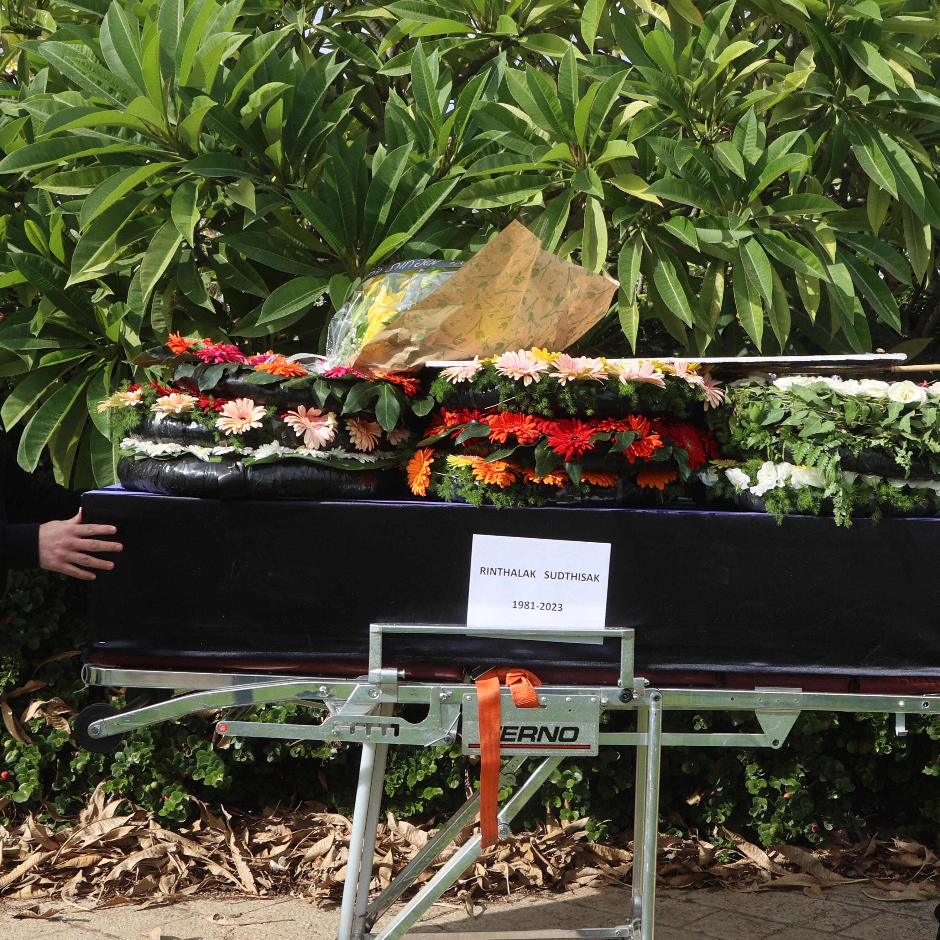 Israel bids farewell to Thai captive before remains return home Israel bids farewell to Thai captive before remains return home