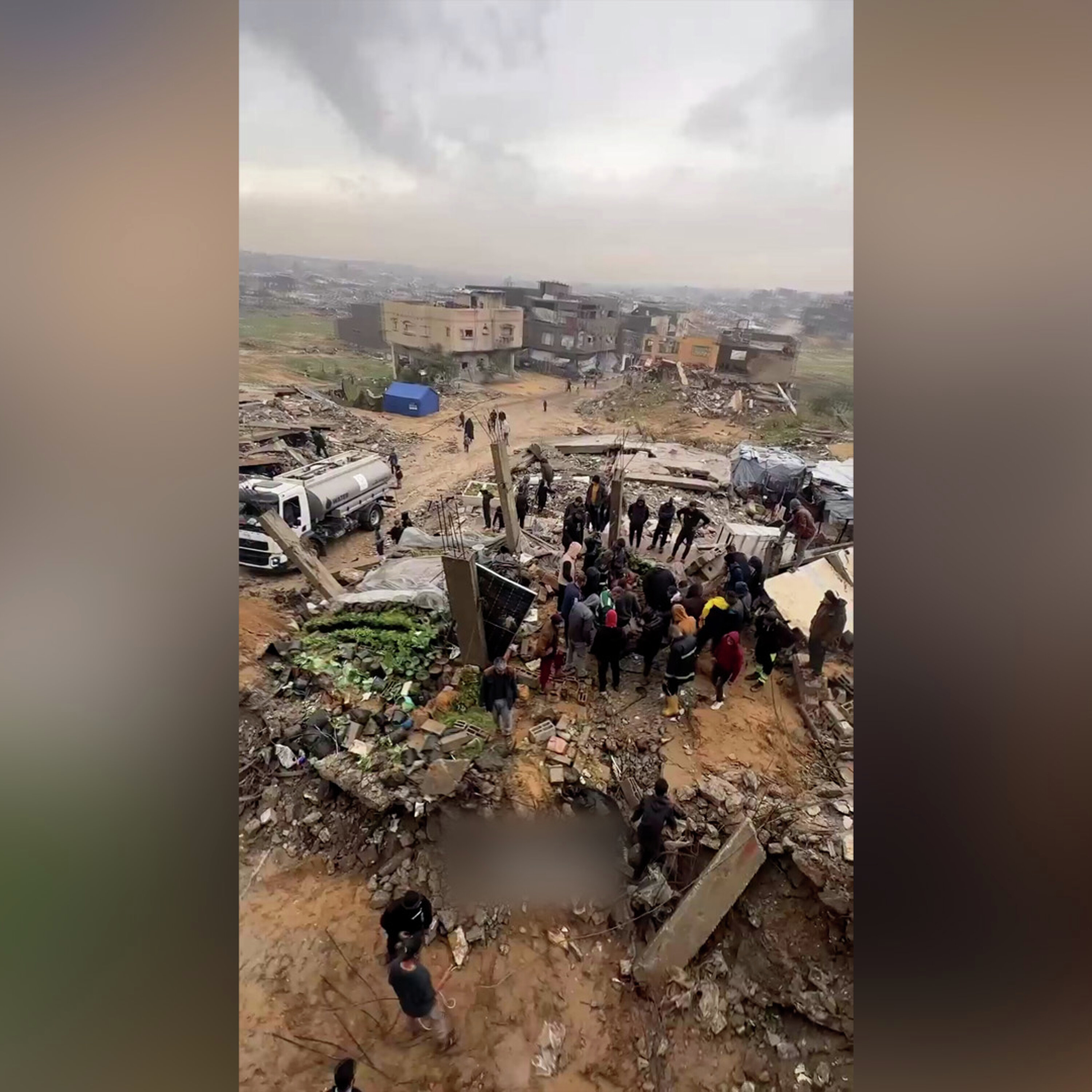 Gaza rescuers pull bodies from another collapsed house amid severe storm Gaza rescuers pull bodies from another collapsed house amid severe storm