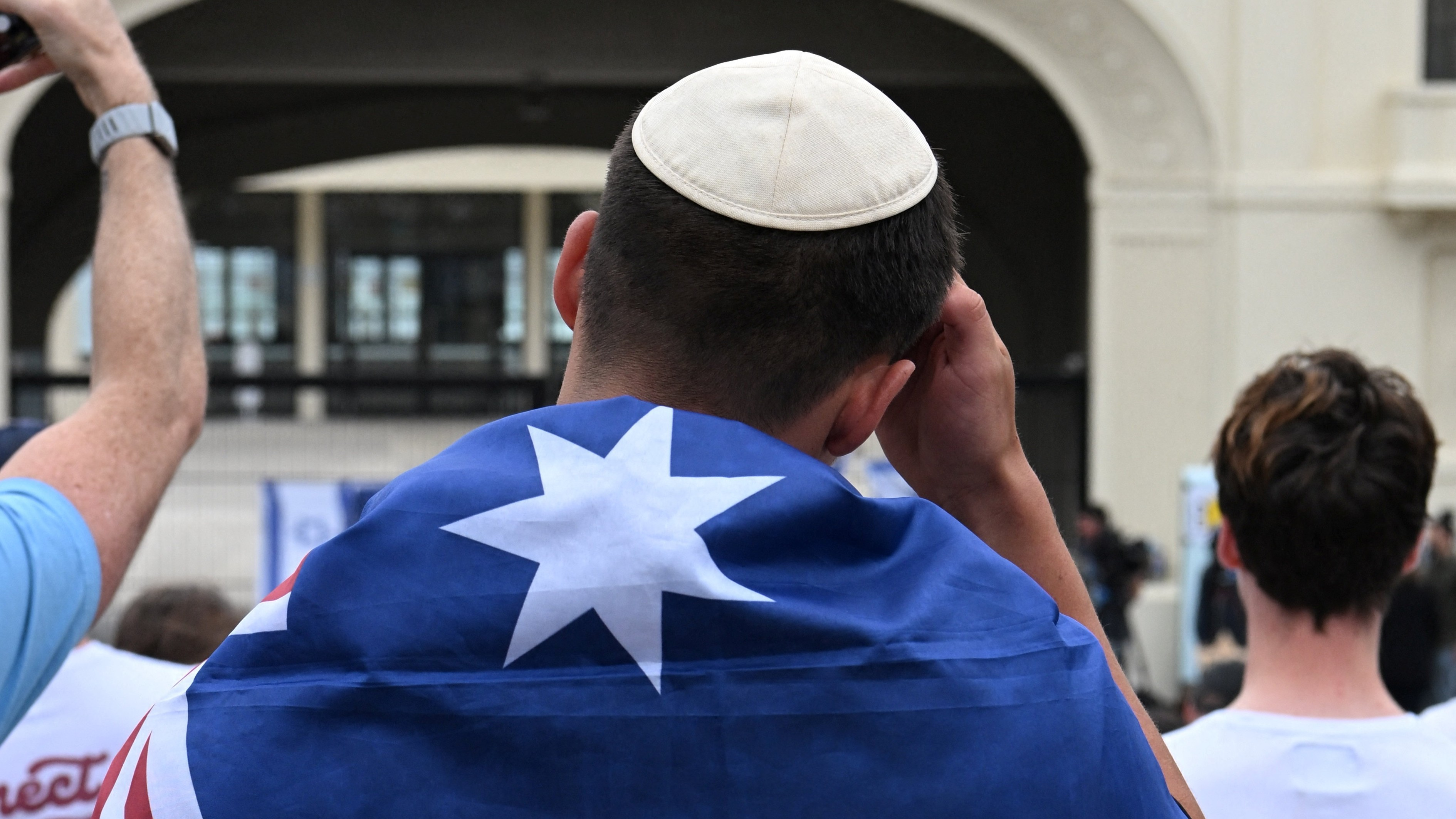 Israeli leaders condemned for politicising Bondi massacre