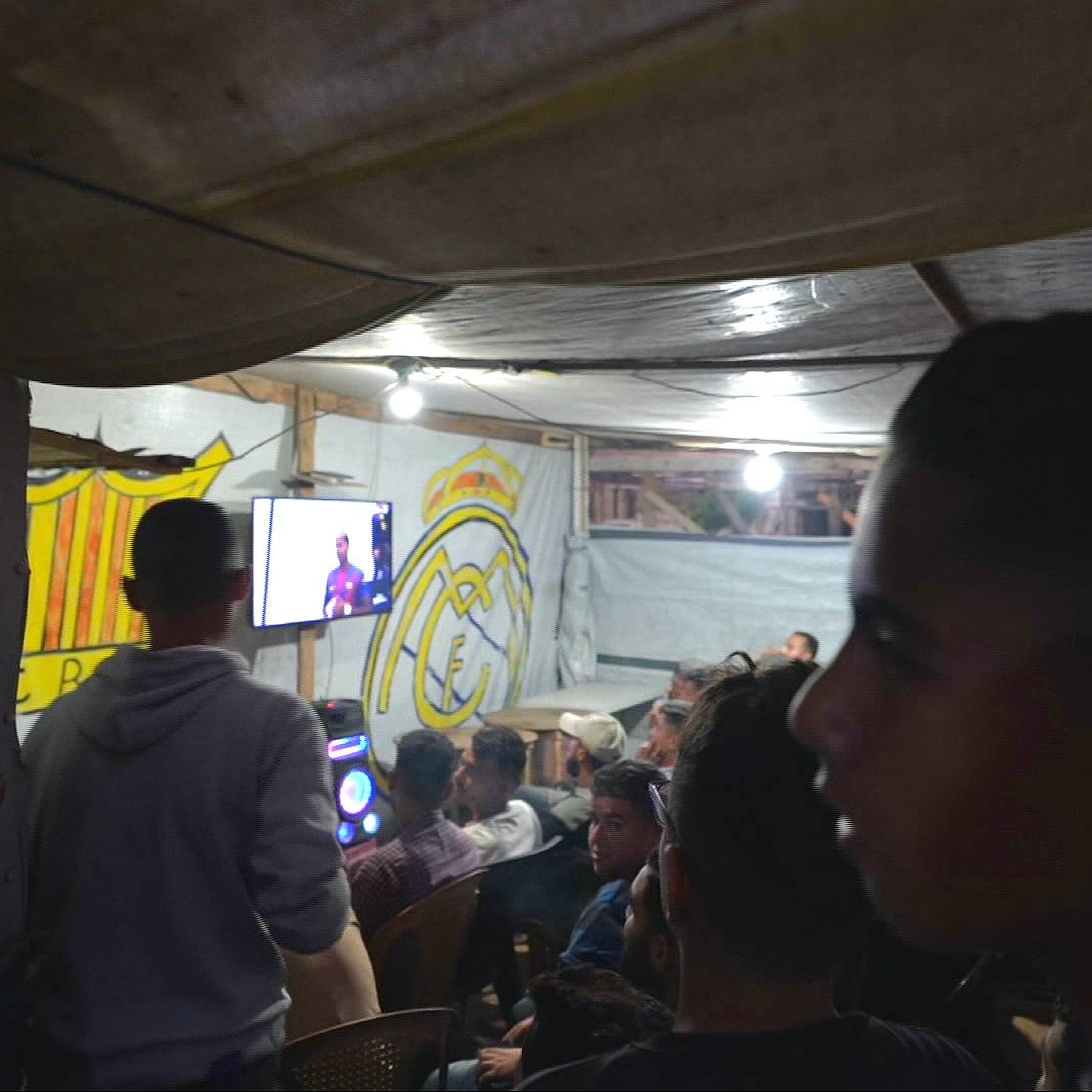 Gaza cafe rebuilt from rubble brings football fans together for La Liga’s El Clasico Gaza cafe rebuilt from rubble brings football fans together for La Liga’s El Clasico