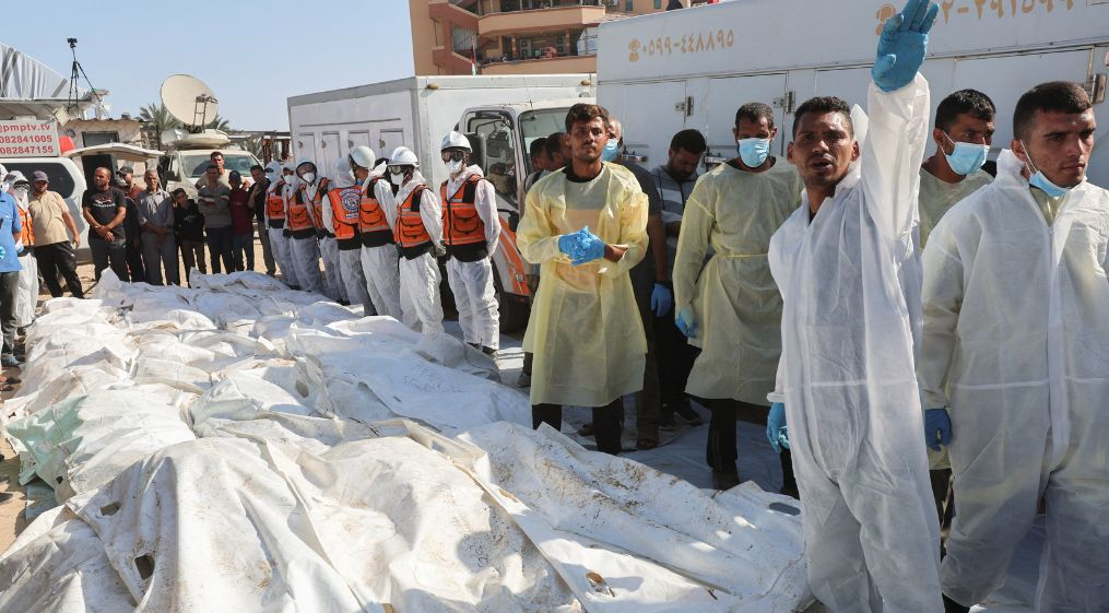 Palestinians in Gaza bury ‘unrecognisable’ bodies returned by Israel