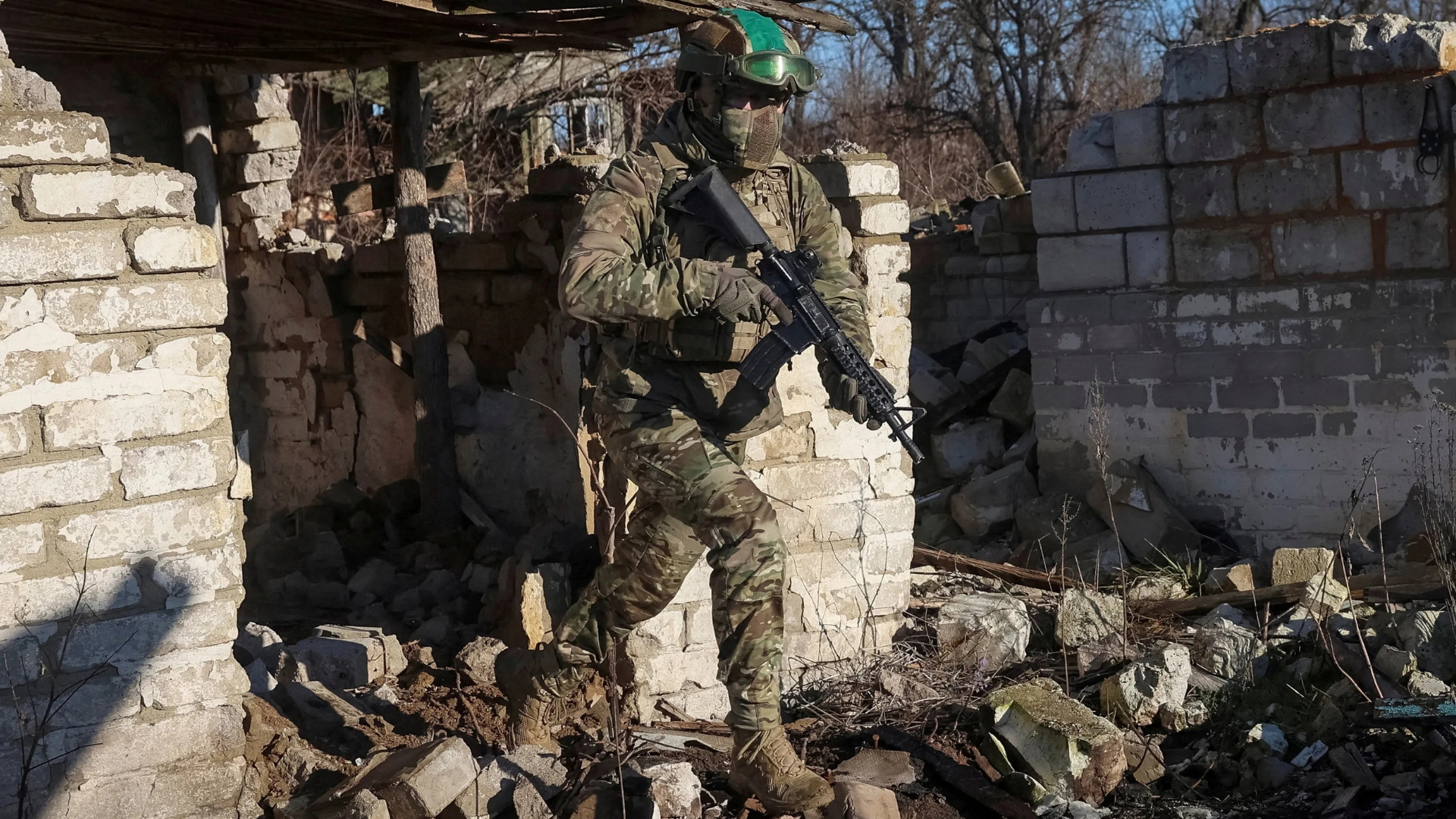 Ukraine peace efforts stall amid corruption crisis and winter war fears