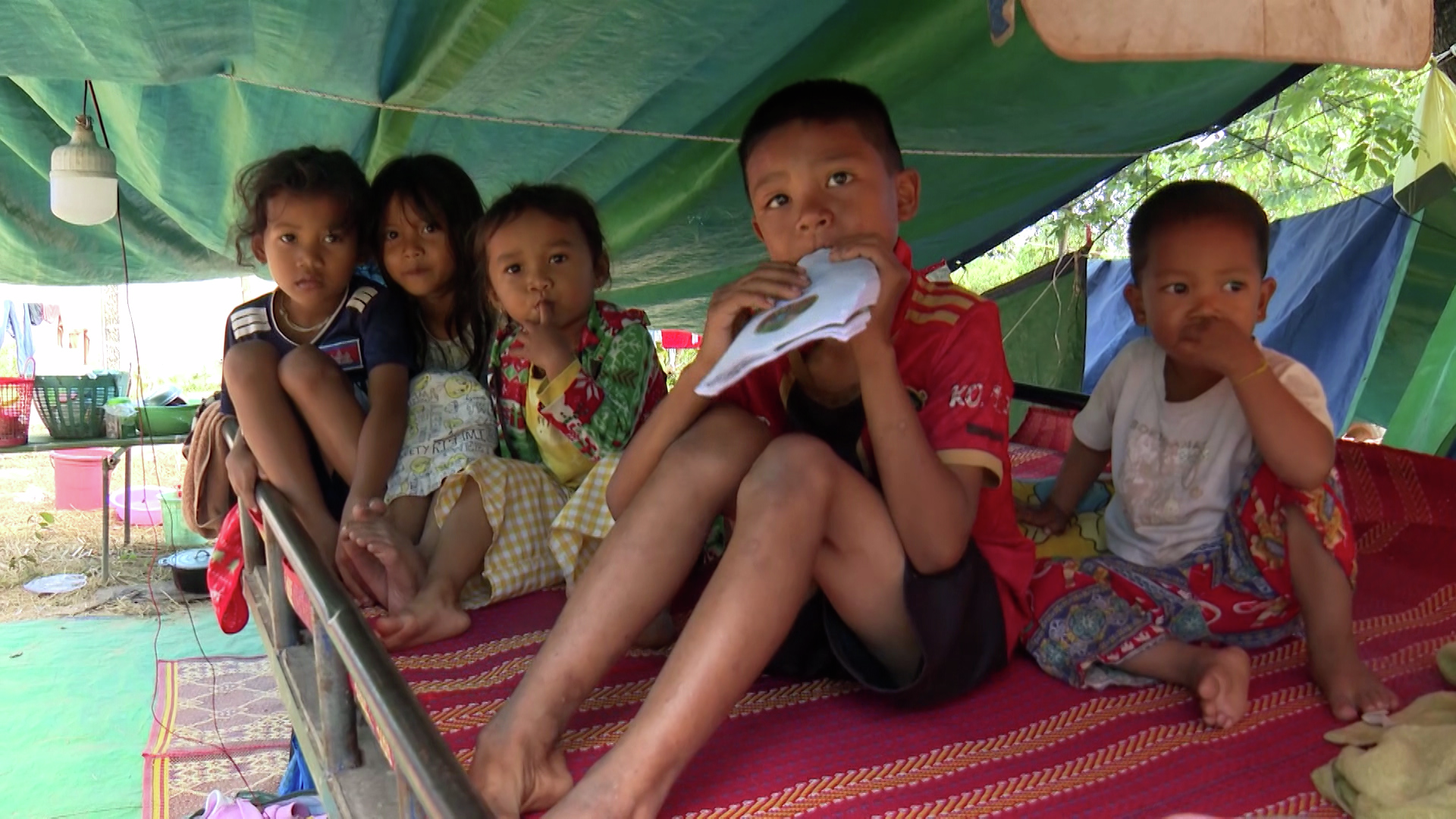 Al Jazeera reports from Cambodian displacement camp