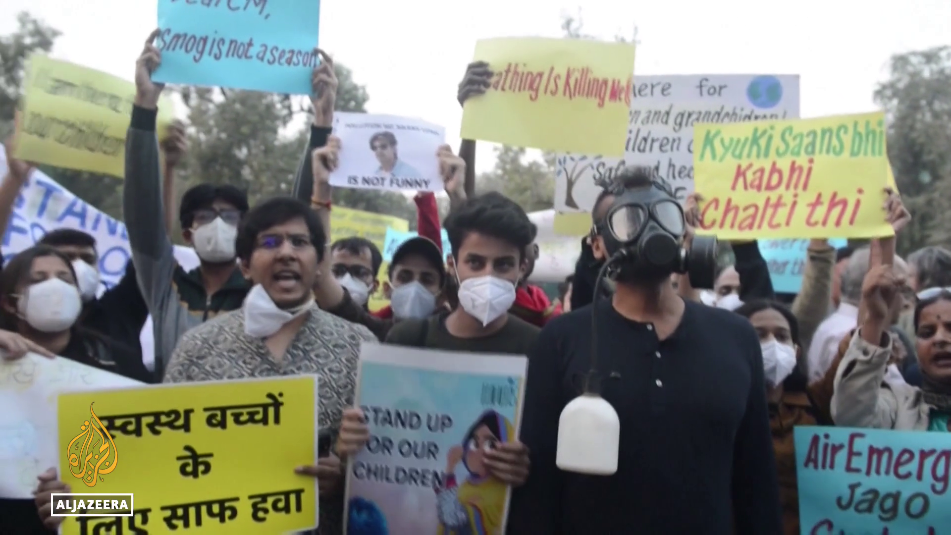 New Delhi struggles with toxic air: Health officials see a rise in respiratory illnesses