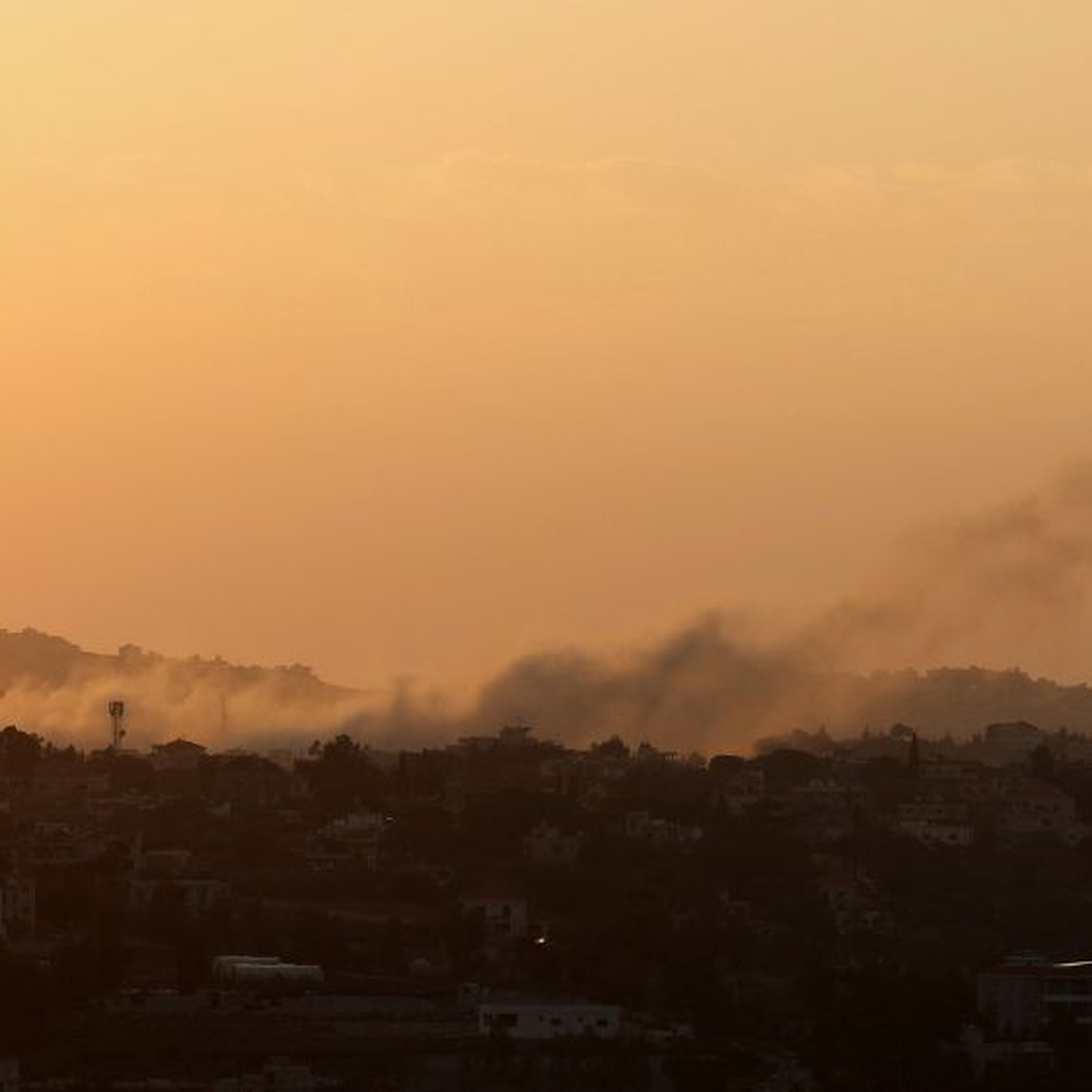 Israel bombs southern Lebanon sending message to Hezbollah during US-brokered talks Israel bombs southern Lebanon sending message to Hezbollah during US-brokered talks