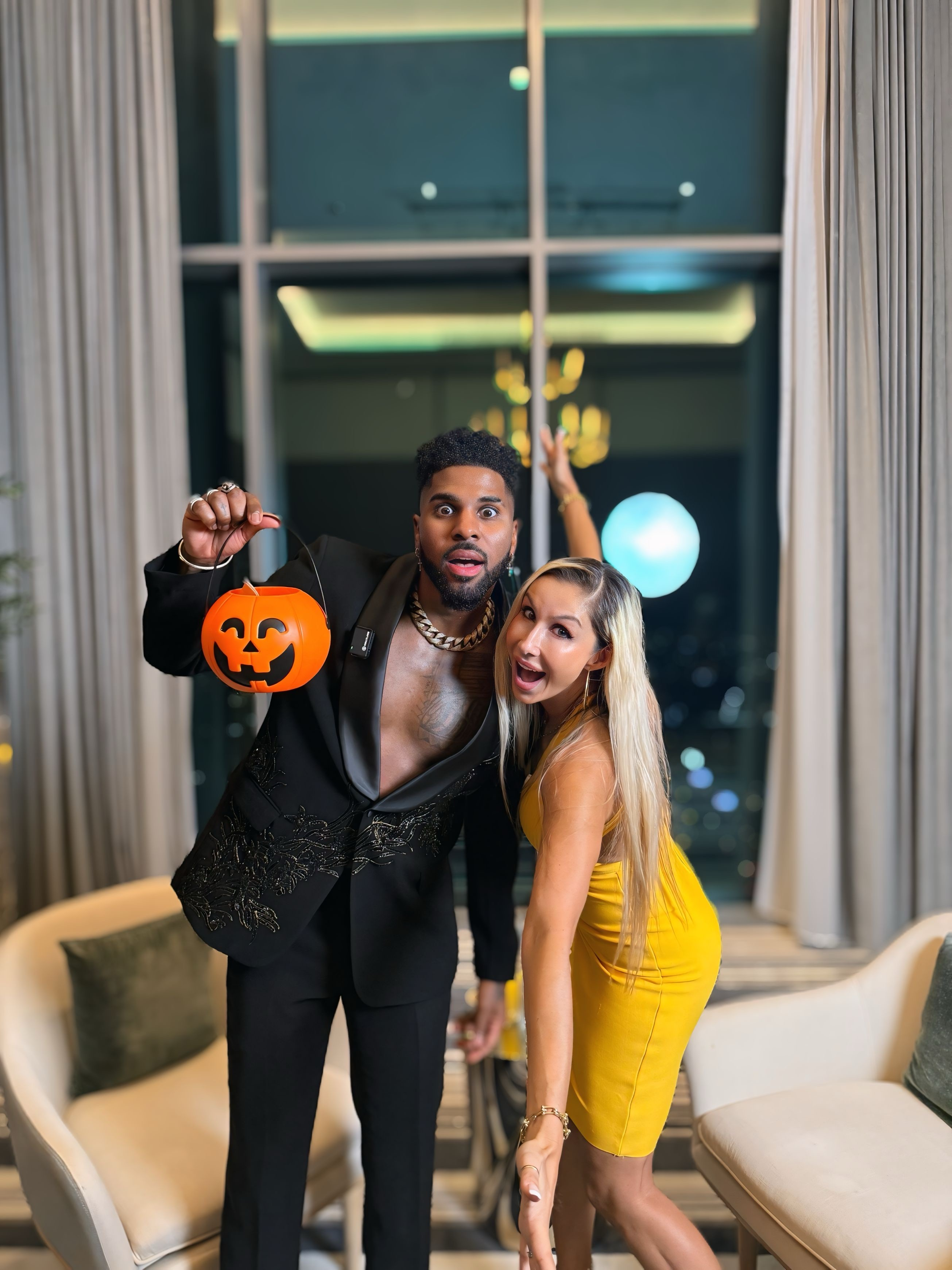 Eve meets Jason Derulo in Dubai