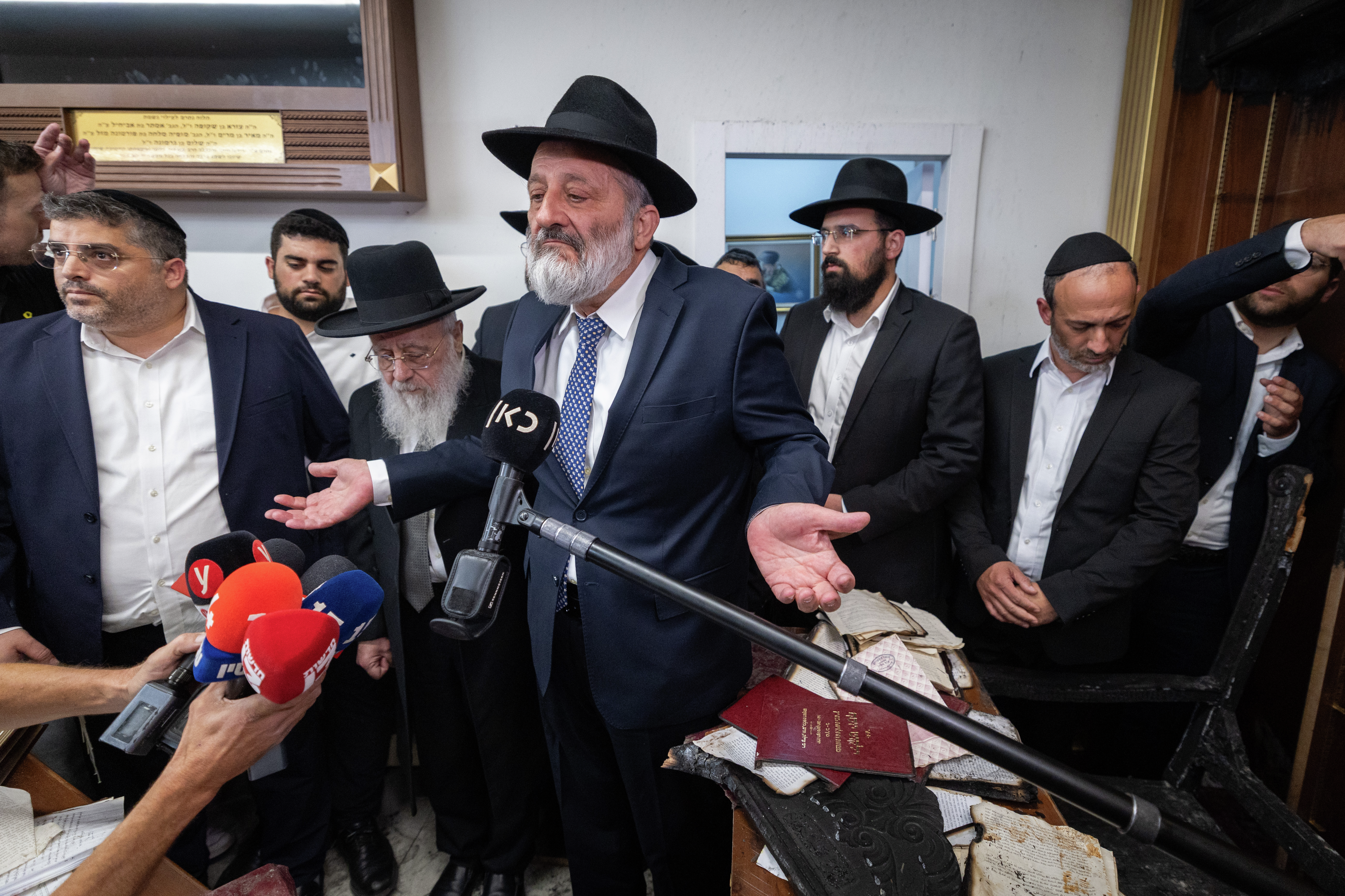 Day 612 - Can Shas bring down the coalition?