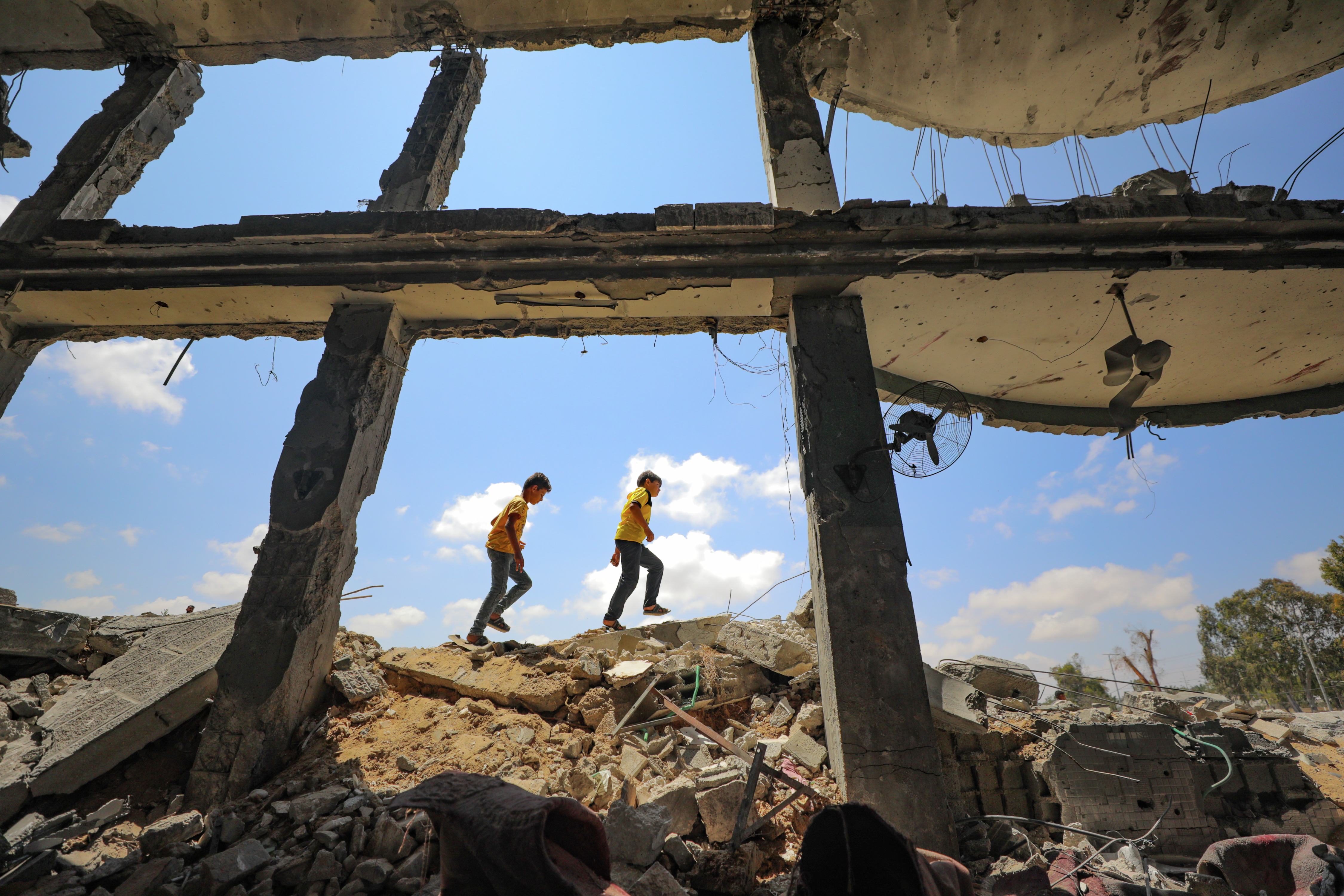 Day 607 - Iran balks, Spain reneges, Gaza aid closes for day