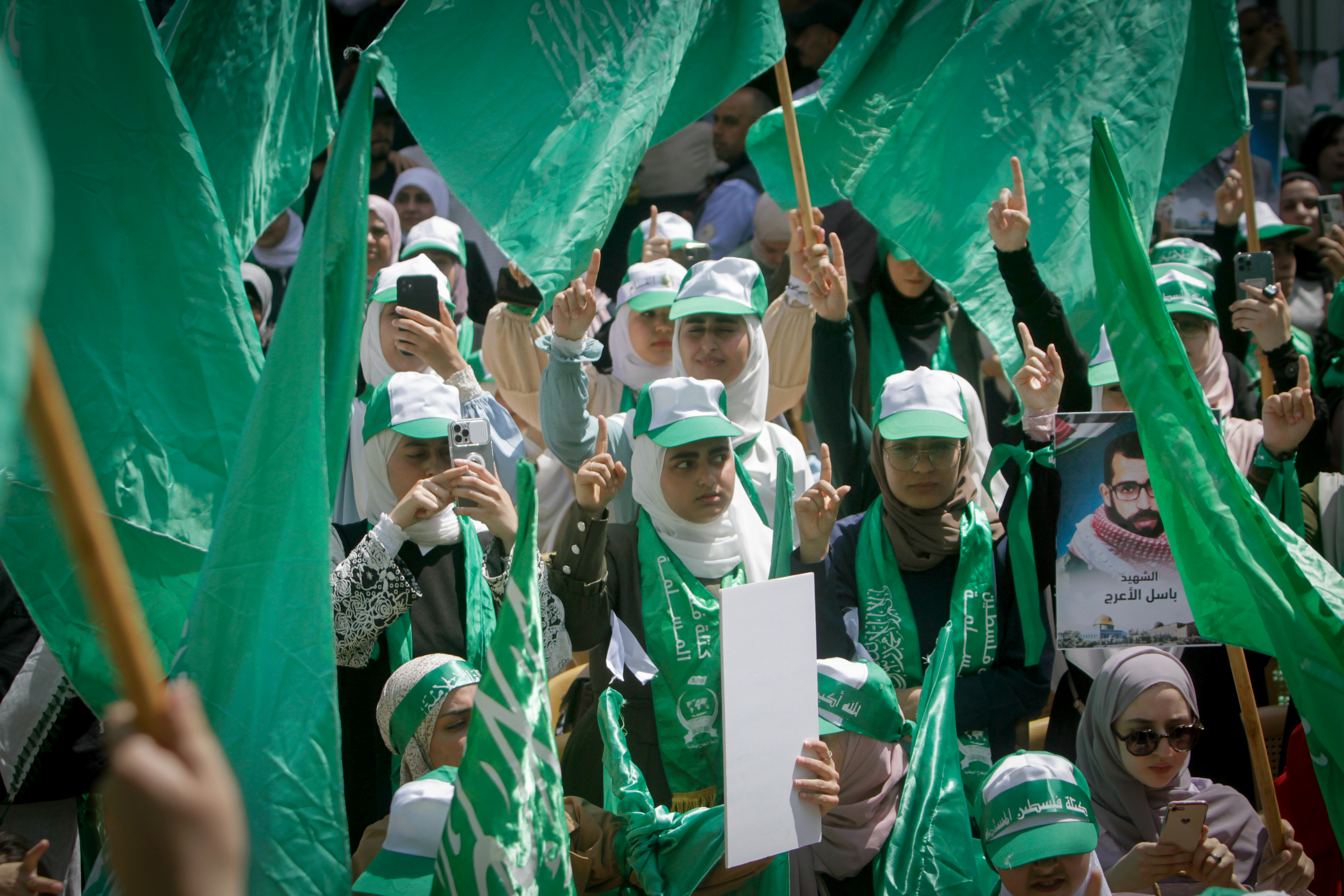 Looking to rule the PA, Hamas sat out recent Gaza conflict