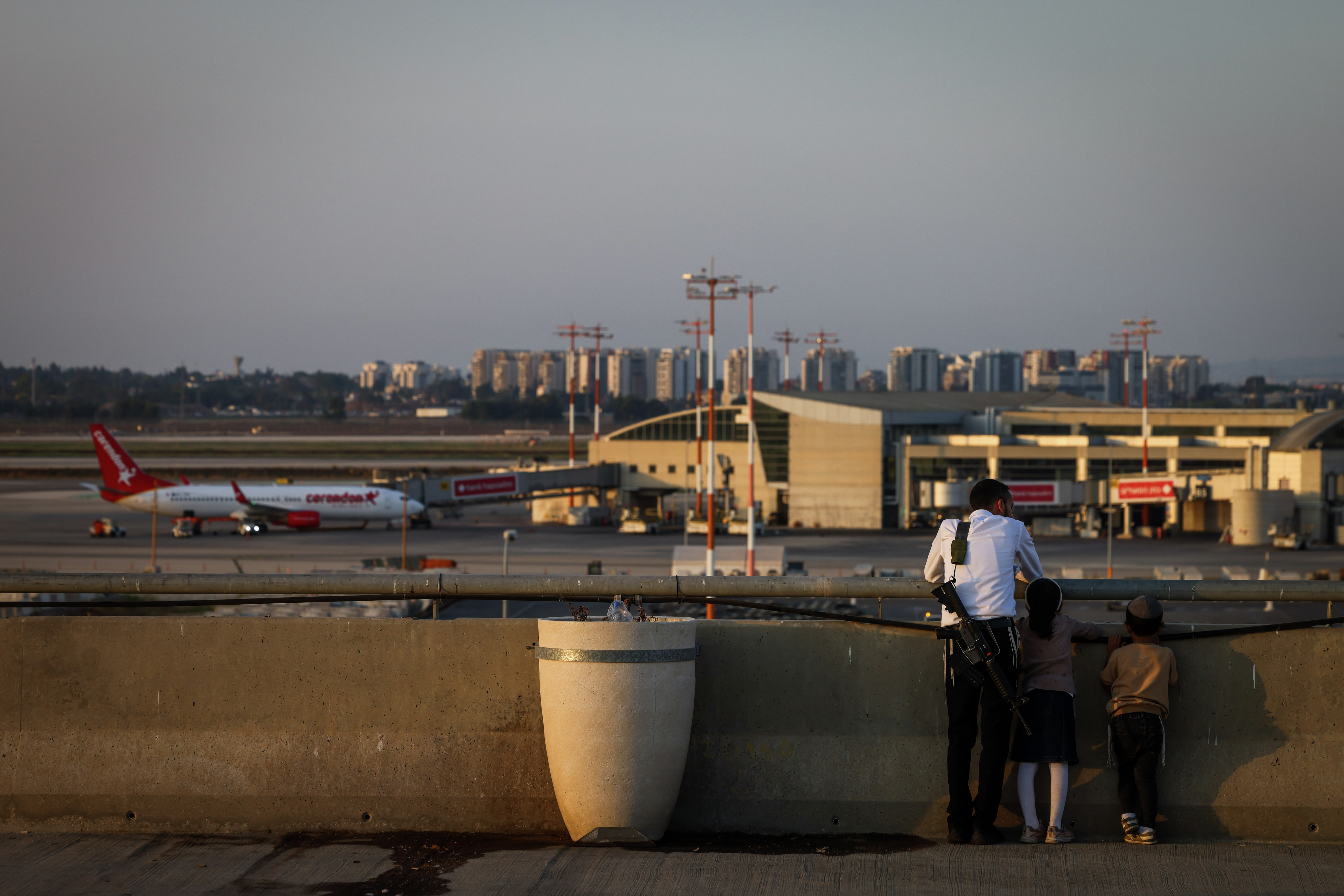 Day 459 - Will new law bring airlines back to Israel's skies?