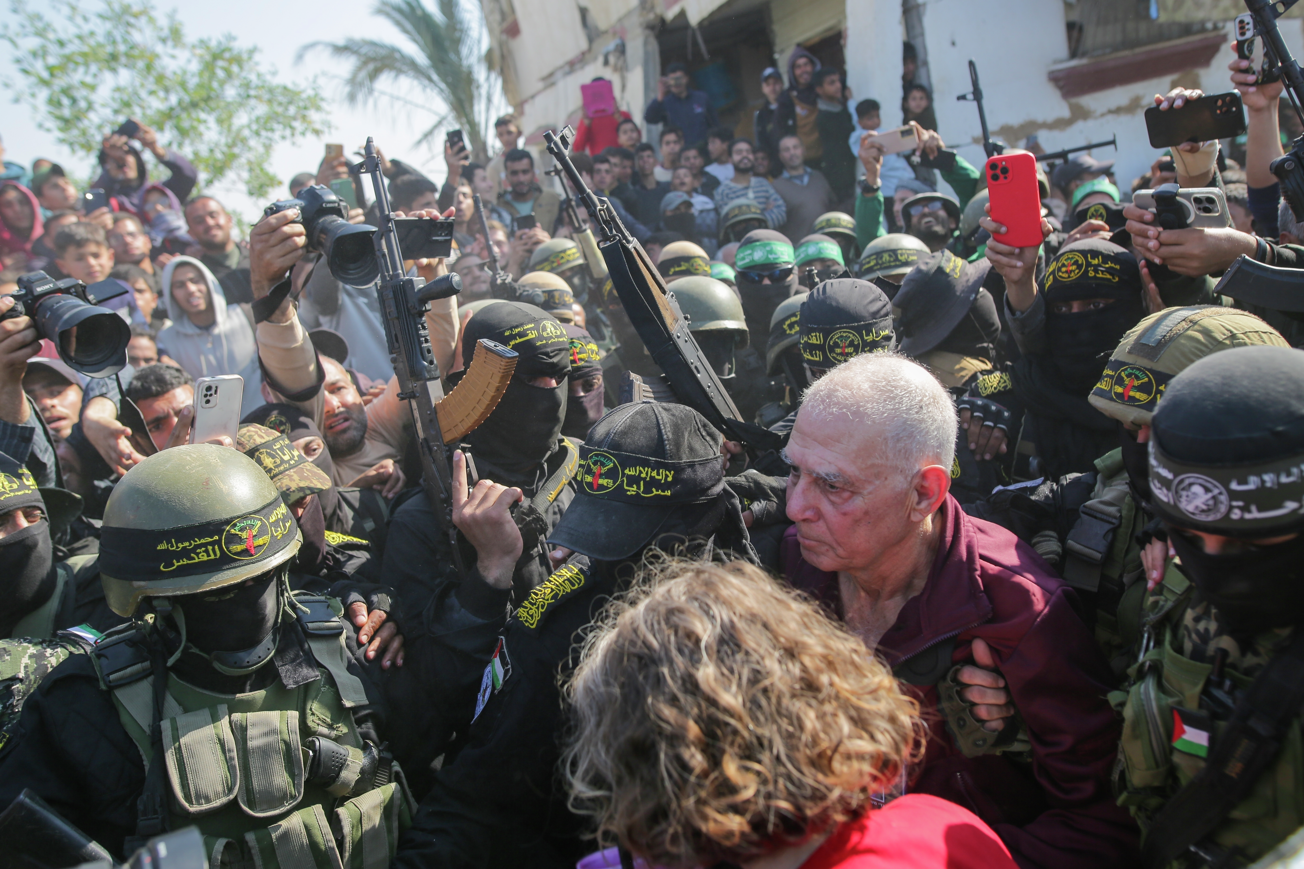 Day 482 – Hamas theatrics and utter bedlam as 8 hostages freed