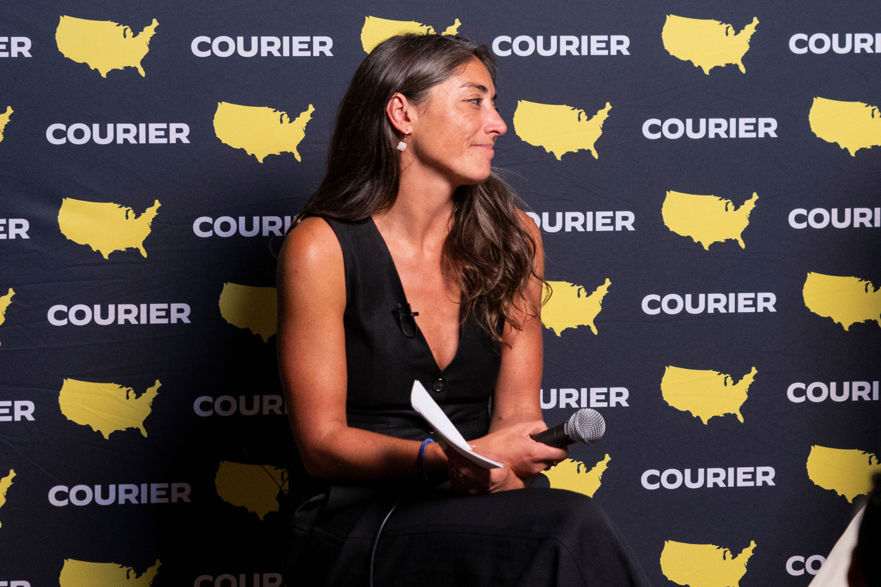 WCPT 820 Interview: Tara McGowan of COURIER