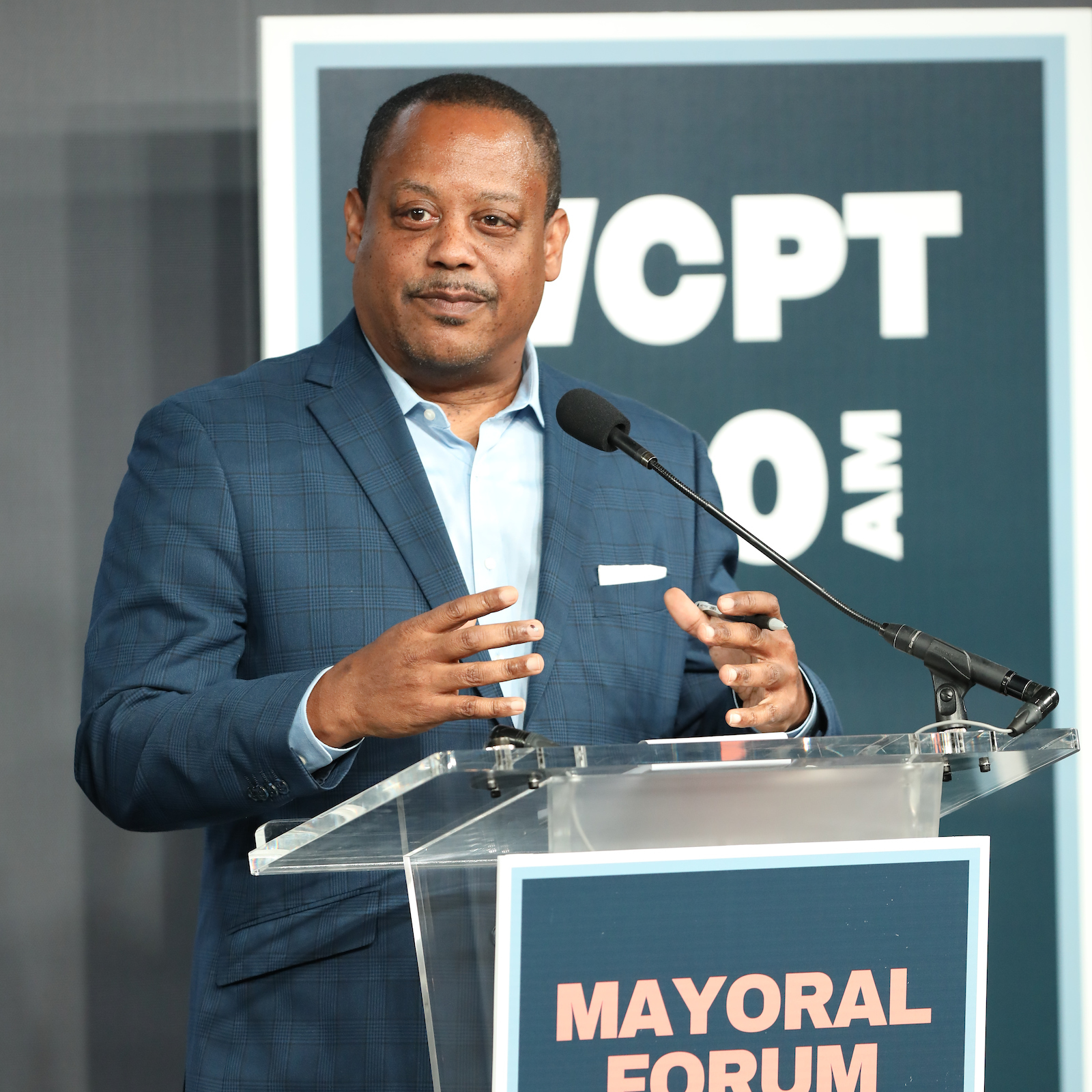 WCPT Mayoral Candidate Interview: Ald. Roderick Sawyer