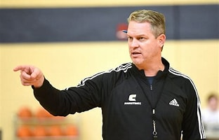 UTC Head basketball coach Dan Earl 2-17-26