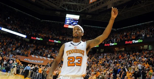 Cam Tatum - VFL, Former UT BBall Player (6.2.26) episode artwork